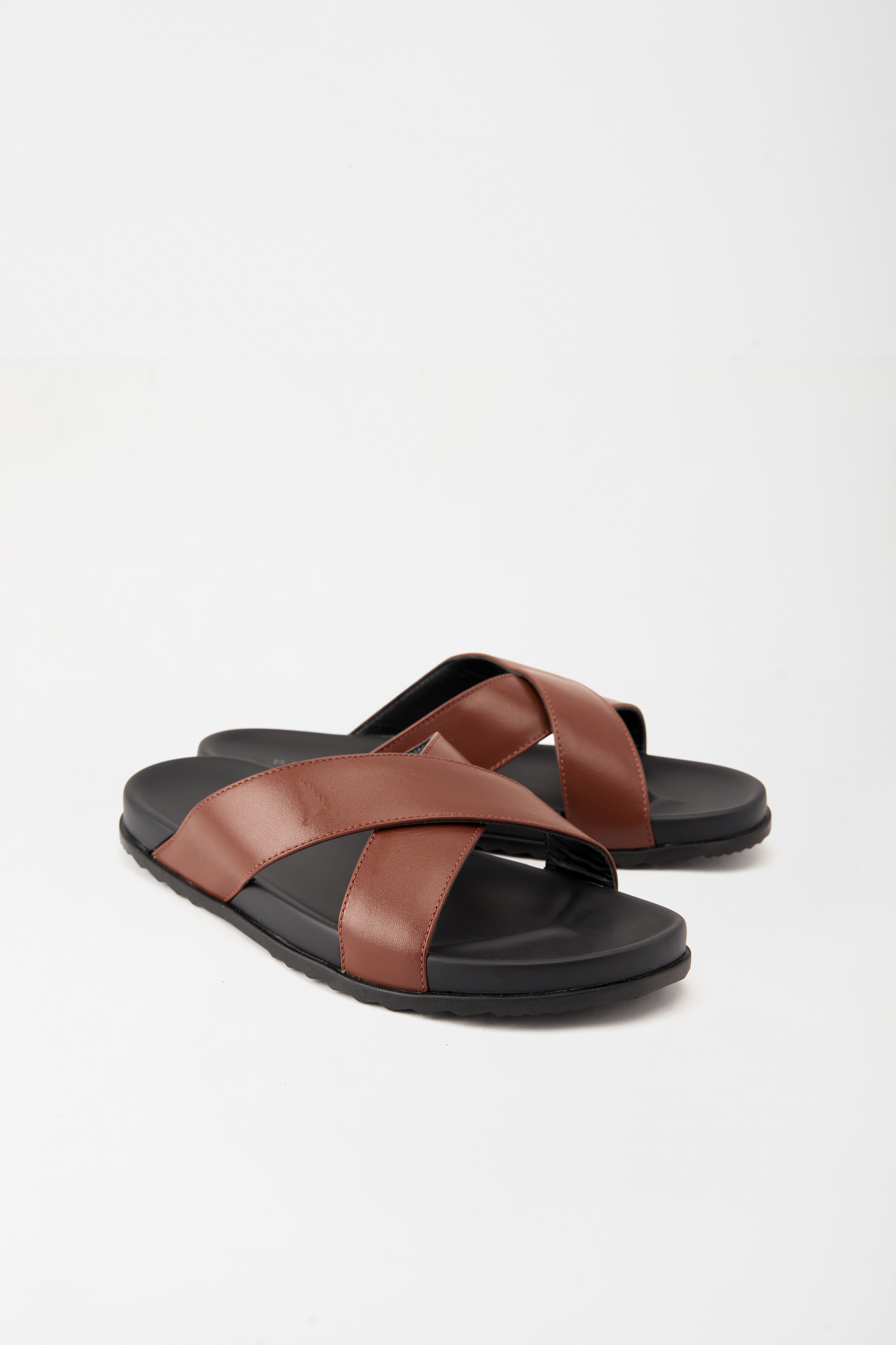 Cross Slippers - Nâu