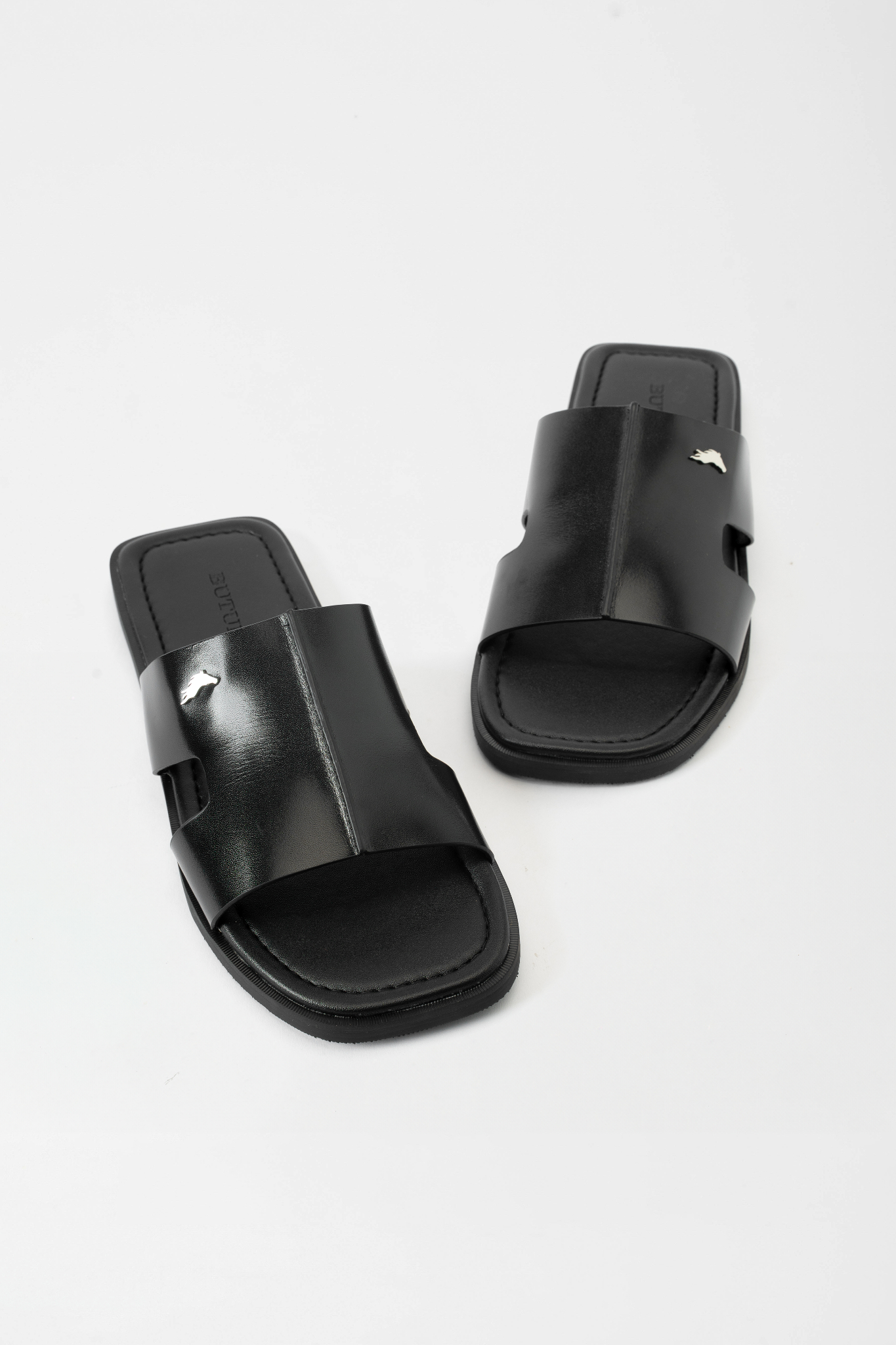 Lyon S Single Slippers - Black