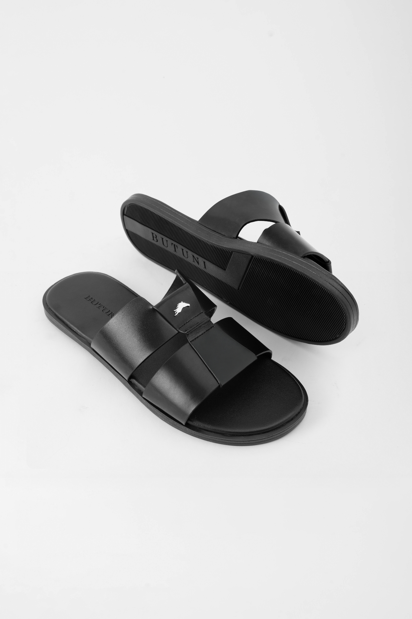 Monaco S Cut-out Slippers - Black