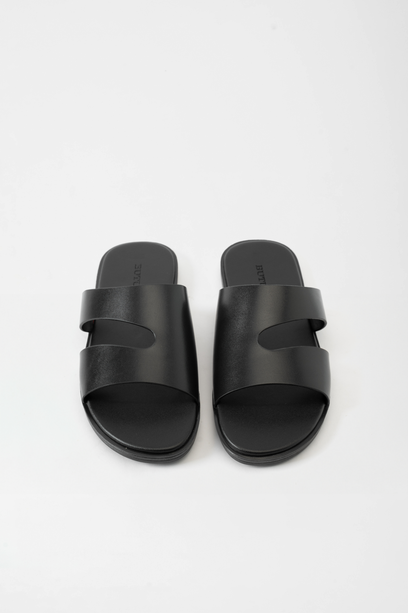 Noble S Cut-out Slippers - Black