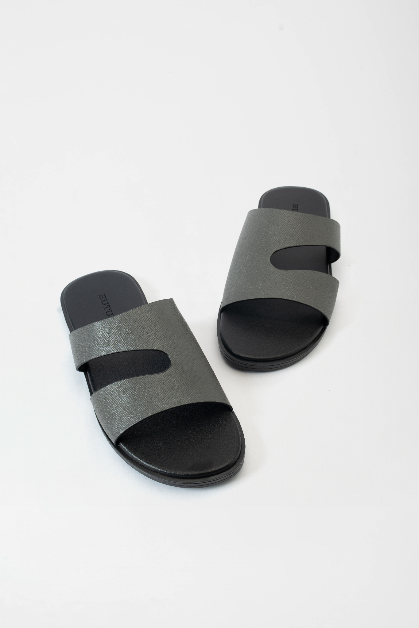 Noble S Cut-out Slippers - Grey