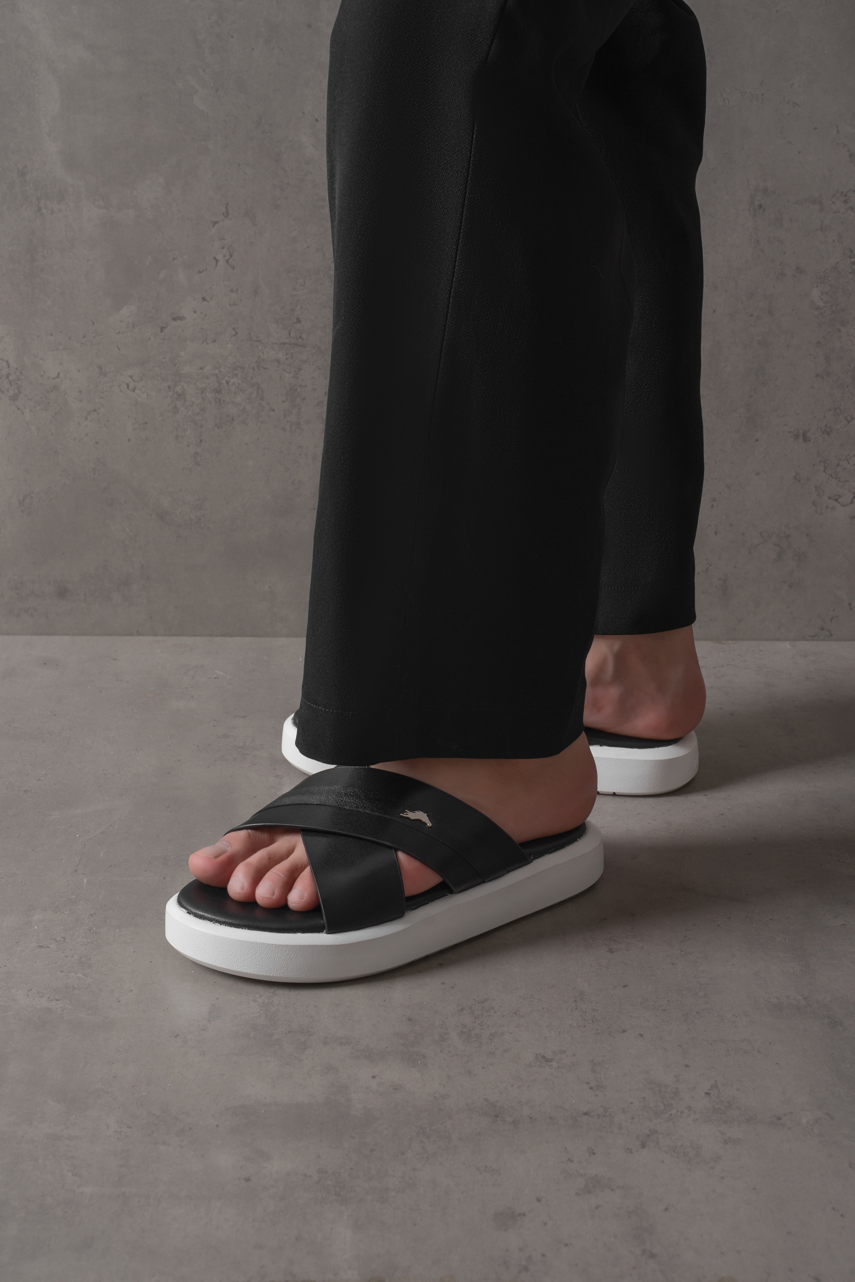 Nova S Cross FeatherSlide - Black