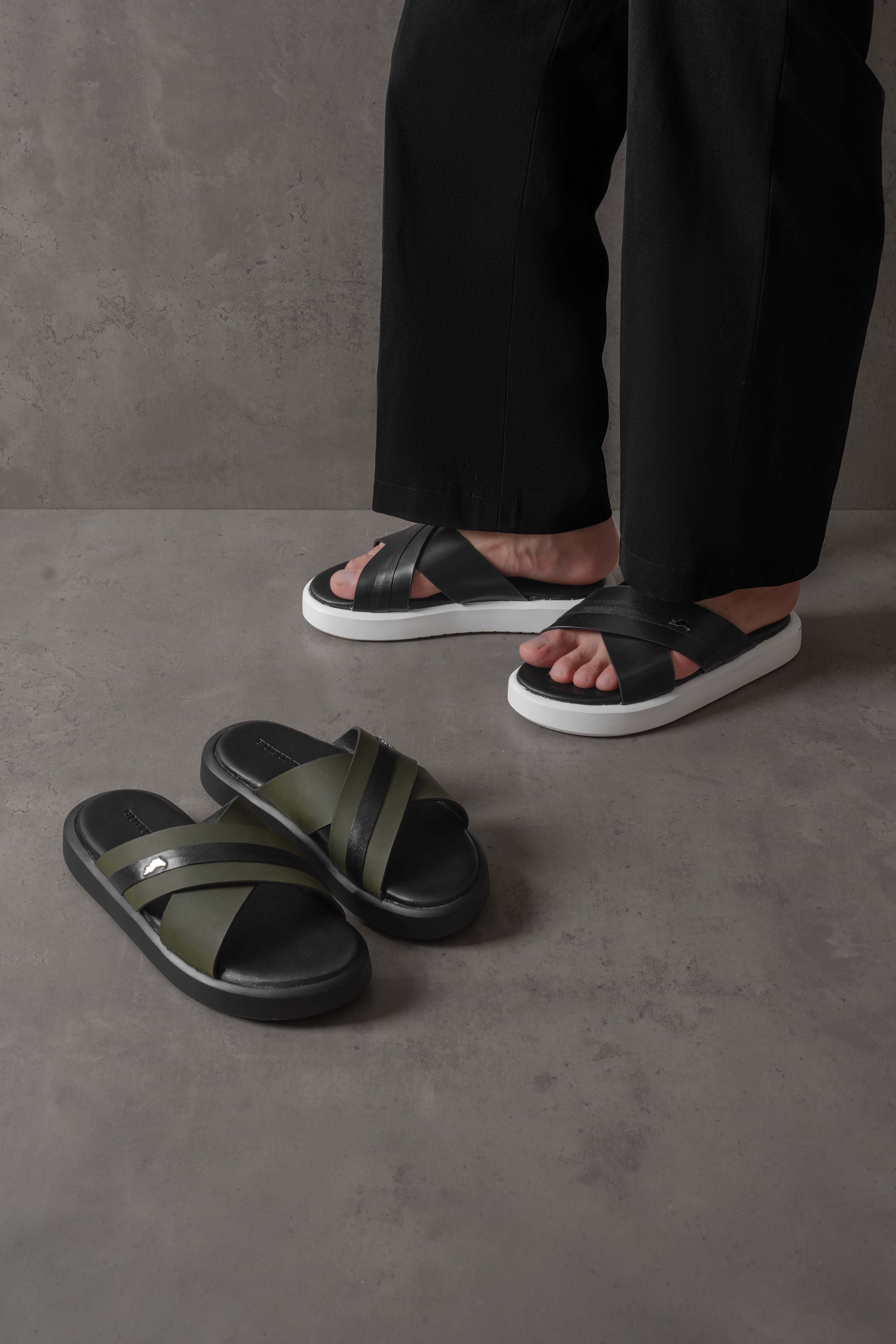 Nova S Cross FeatherSlide - Black