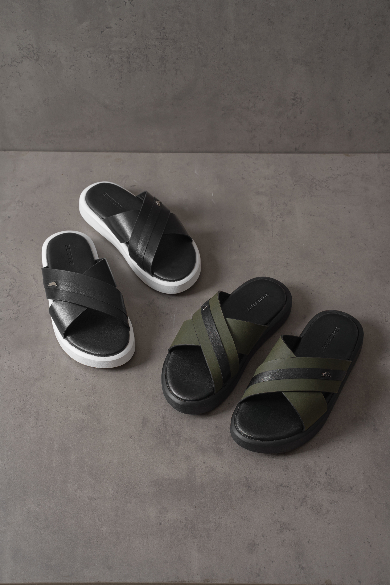 Nova S Cross FeatherSlide - Waxed Olive