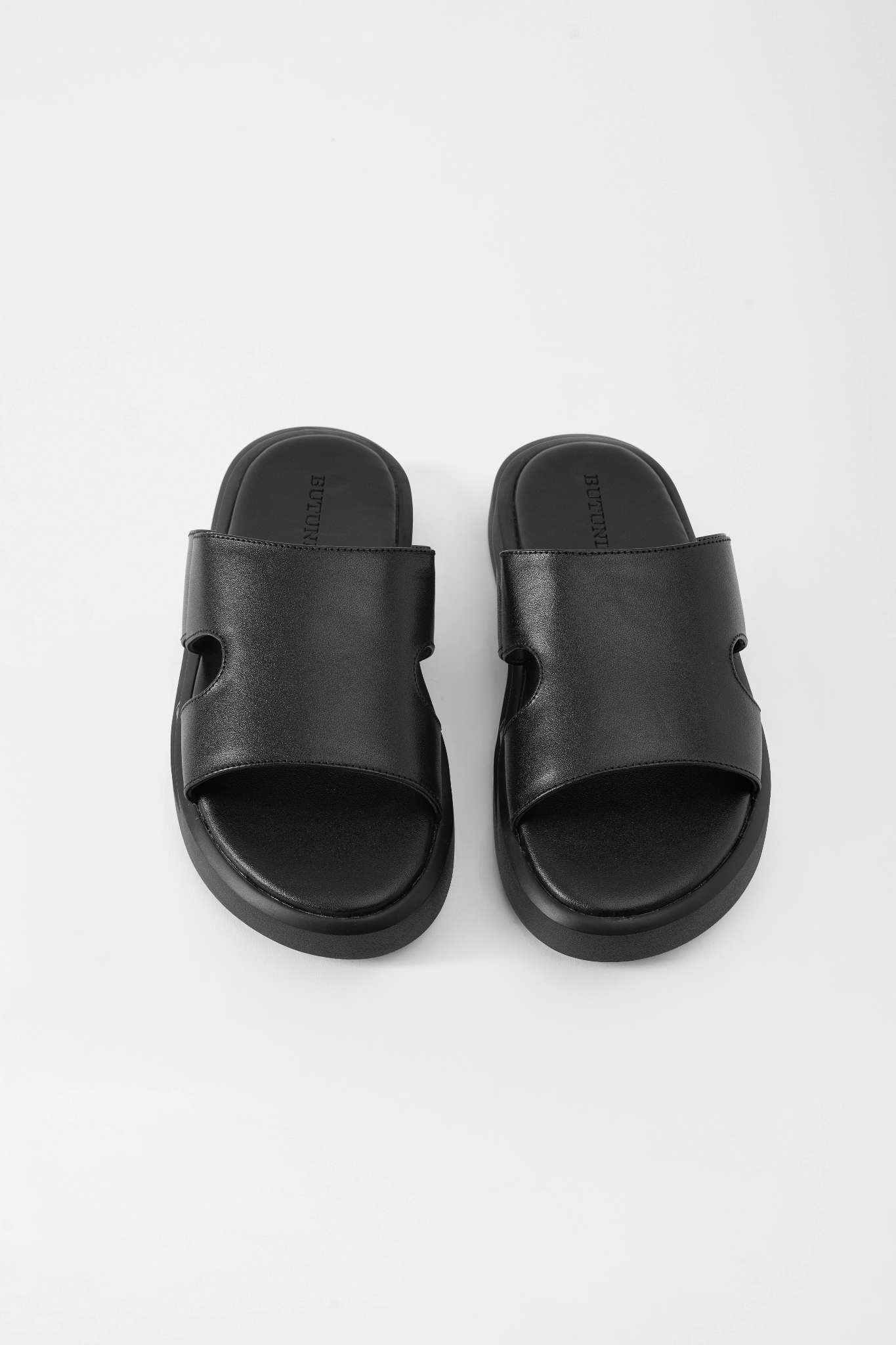 Nova S Cut-Out FeatherSlide - Black