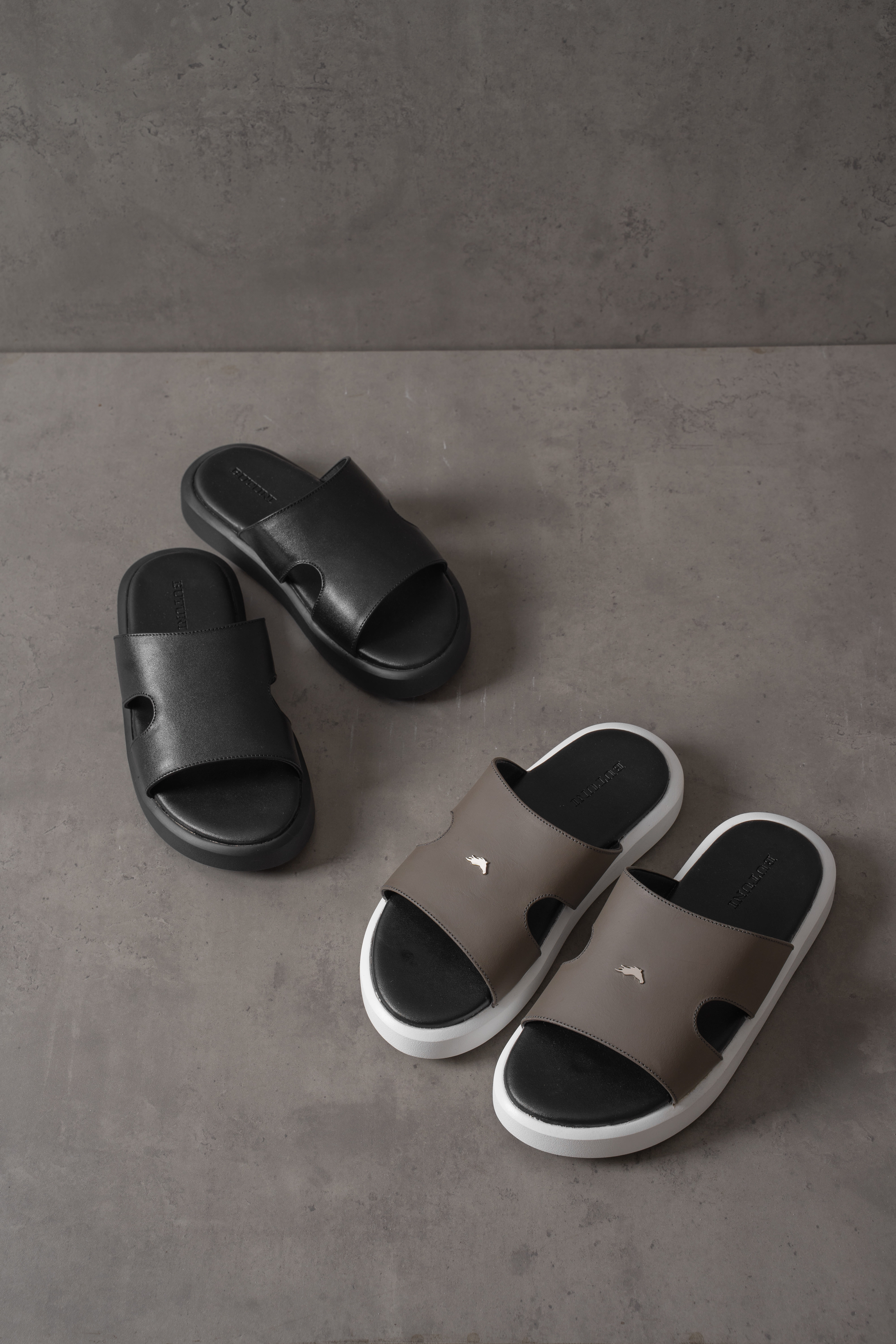 Nova S Cut-Out FeatherSlide - Black