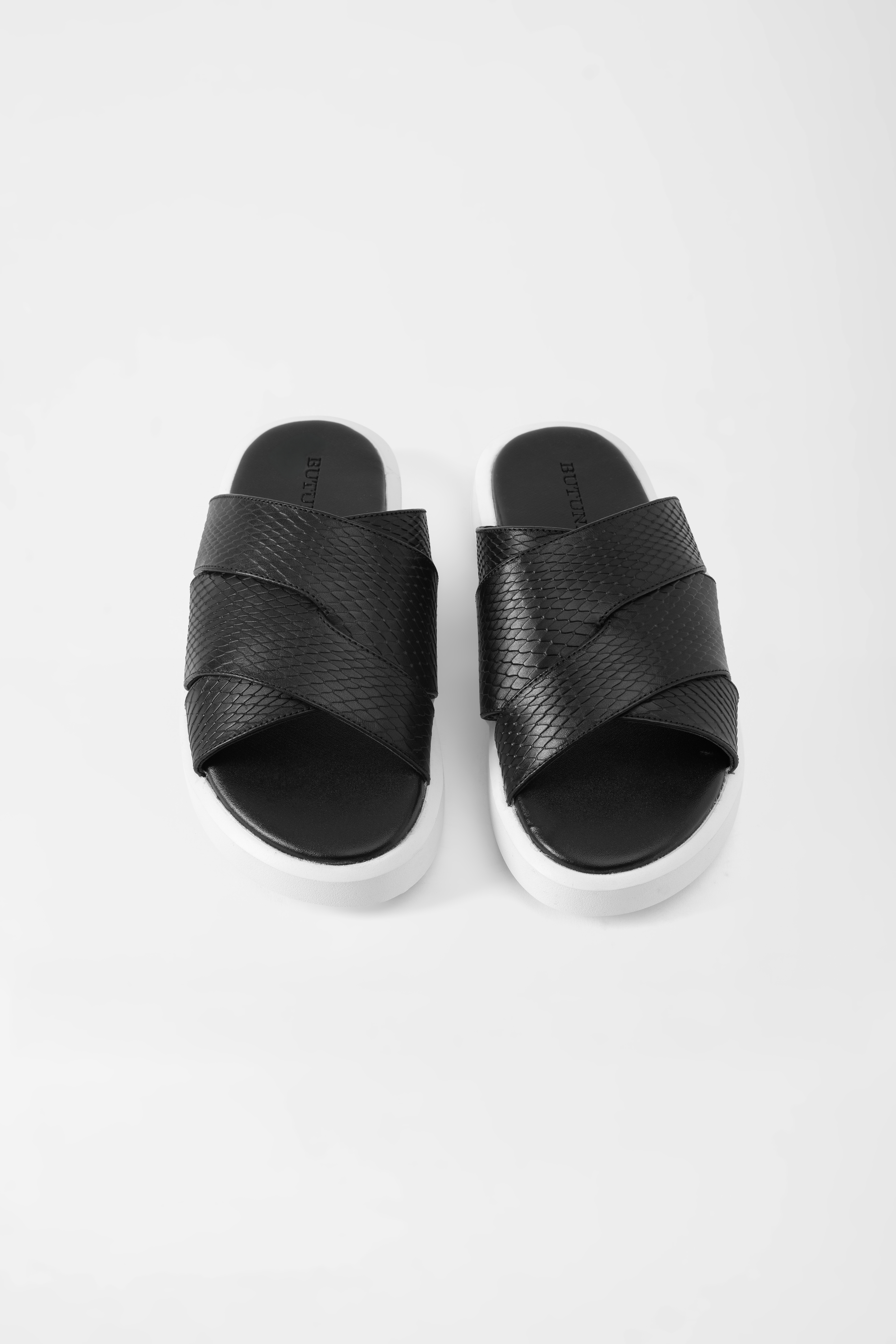 Nova S Weave FeatherSlide - Black