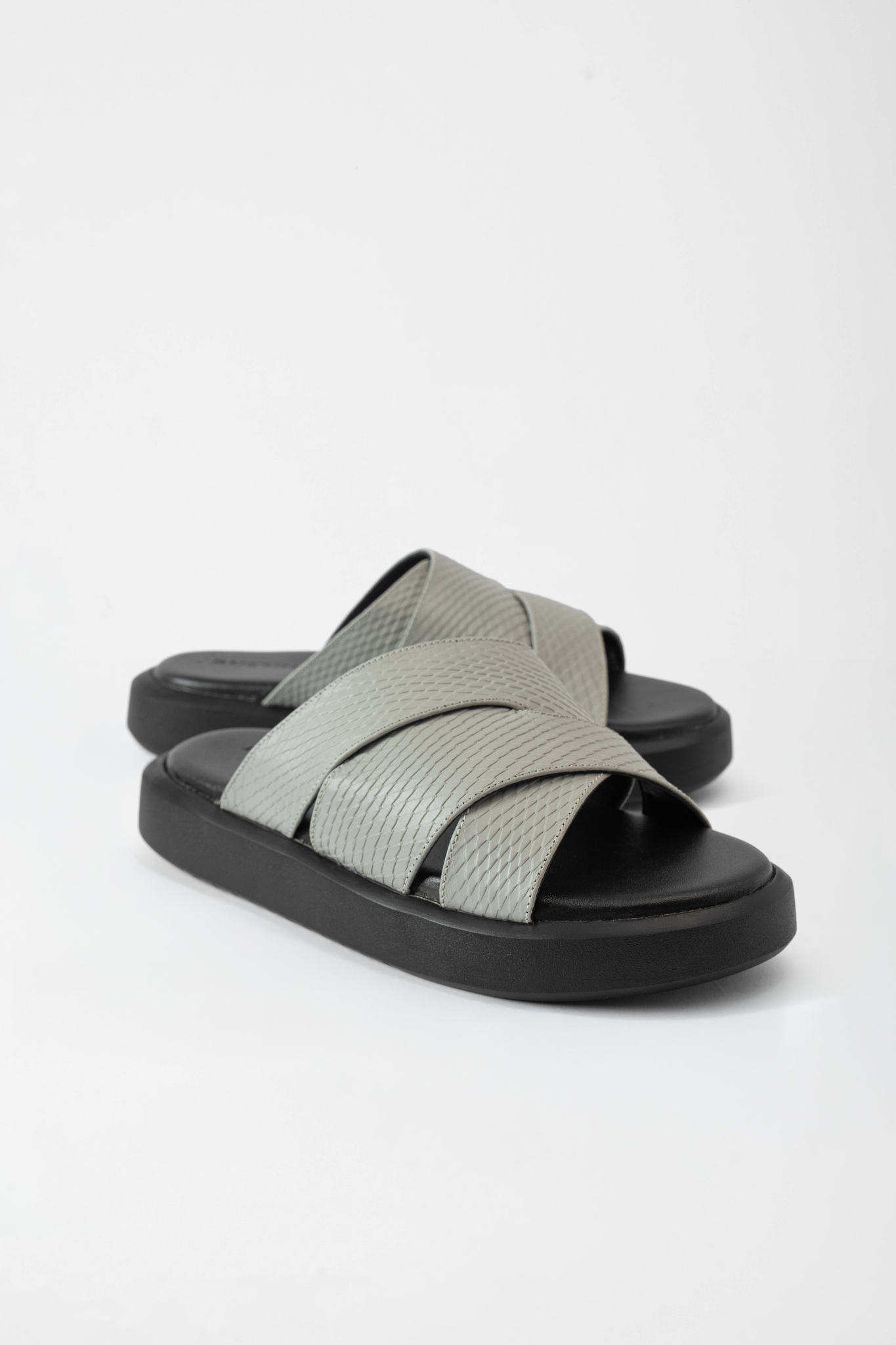 Nova S Weave FeatherSlide - Light Grey