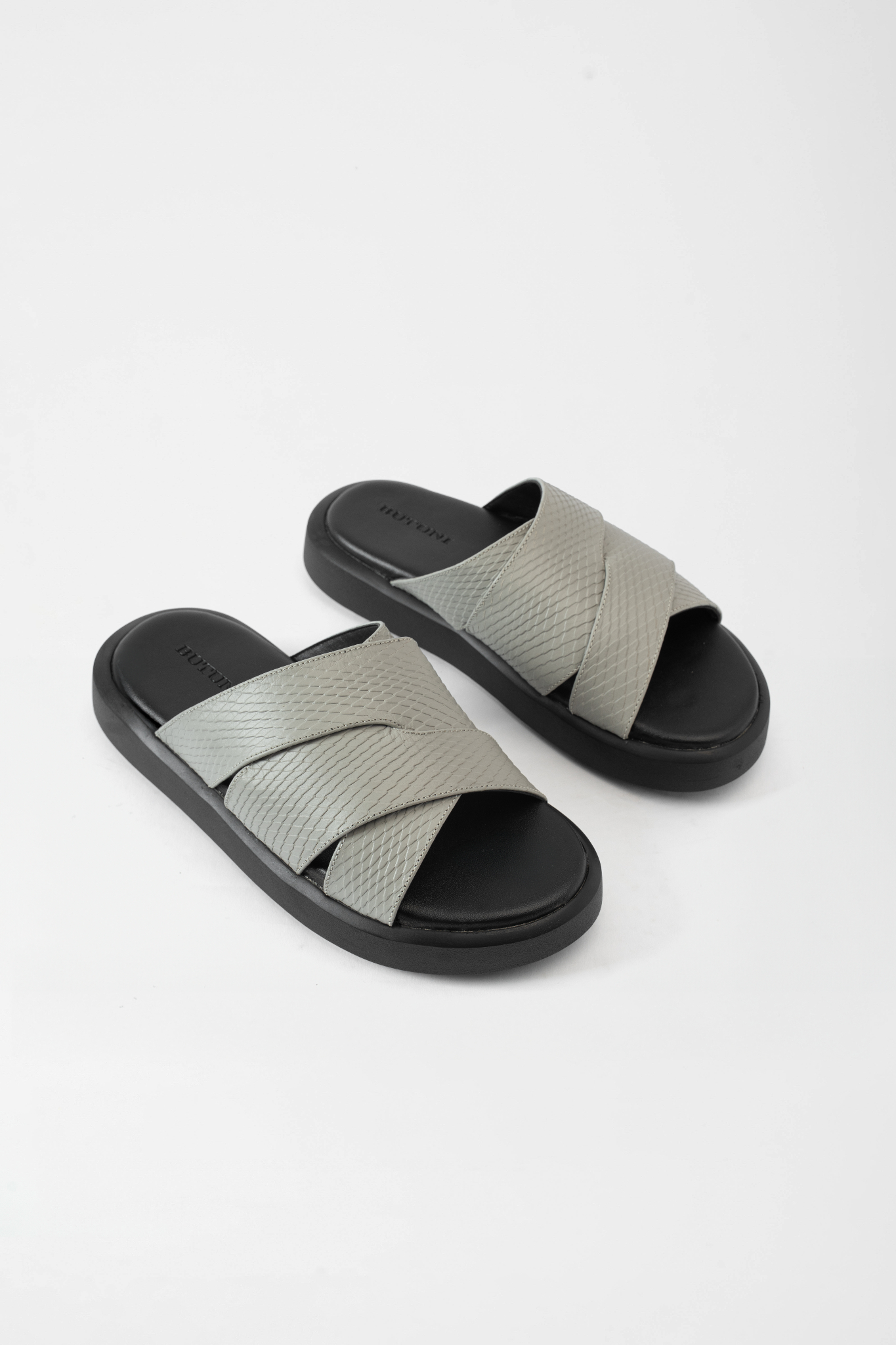 Nova S Weave FeatherSlide - Light Grey