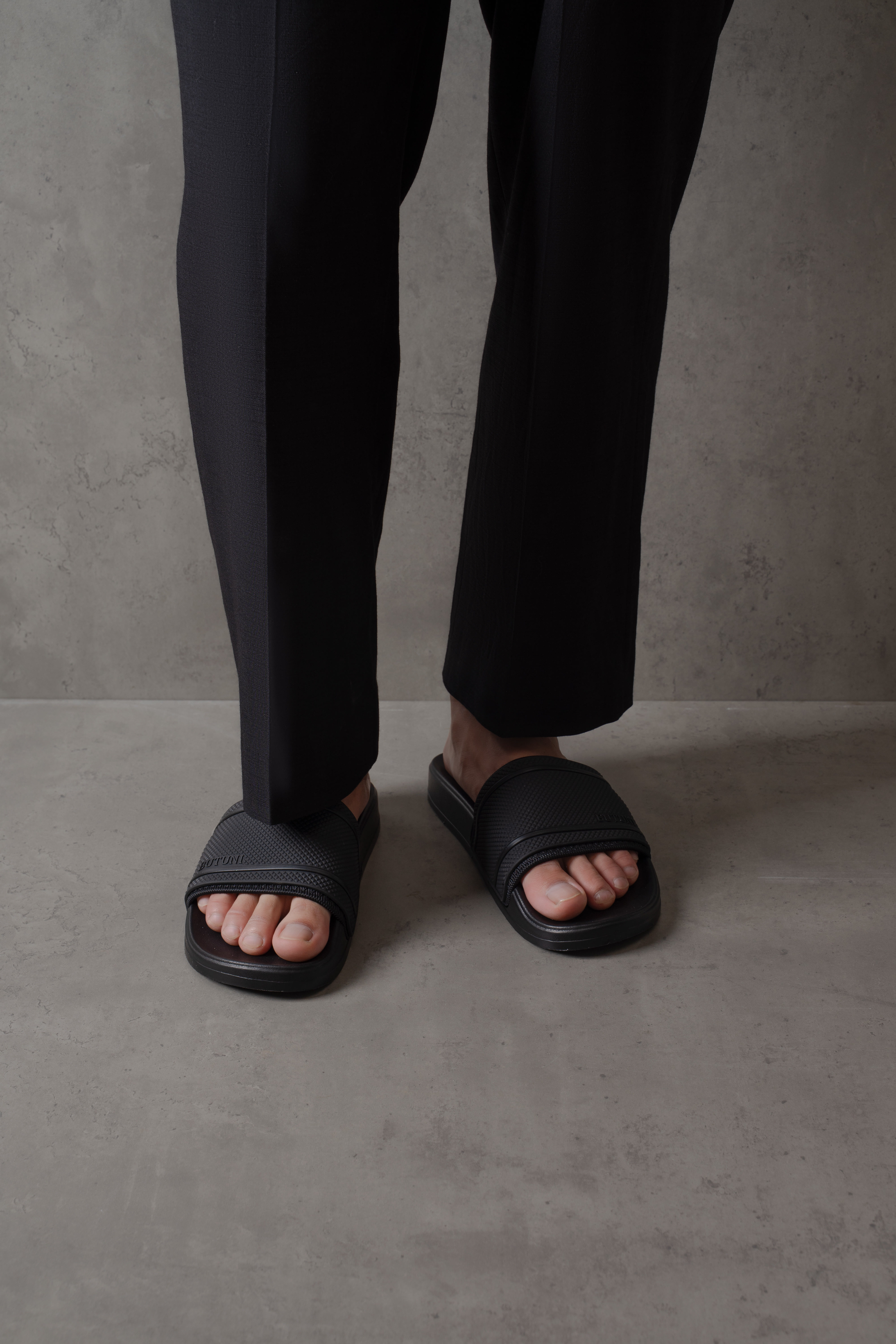 Palermo Single Rubber Sliders - Black