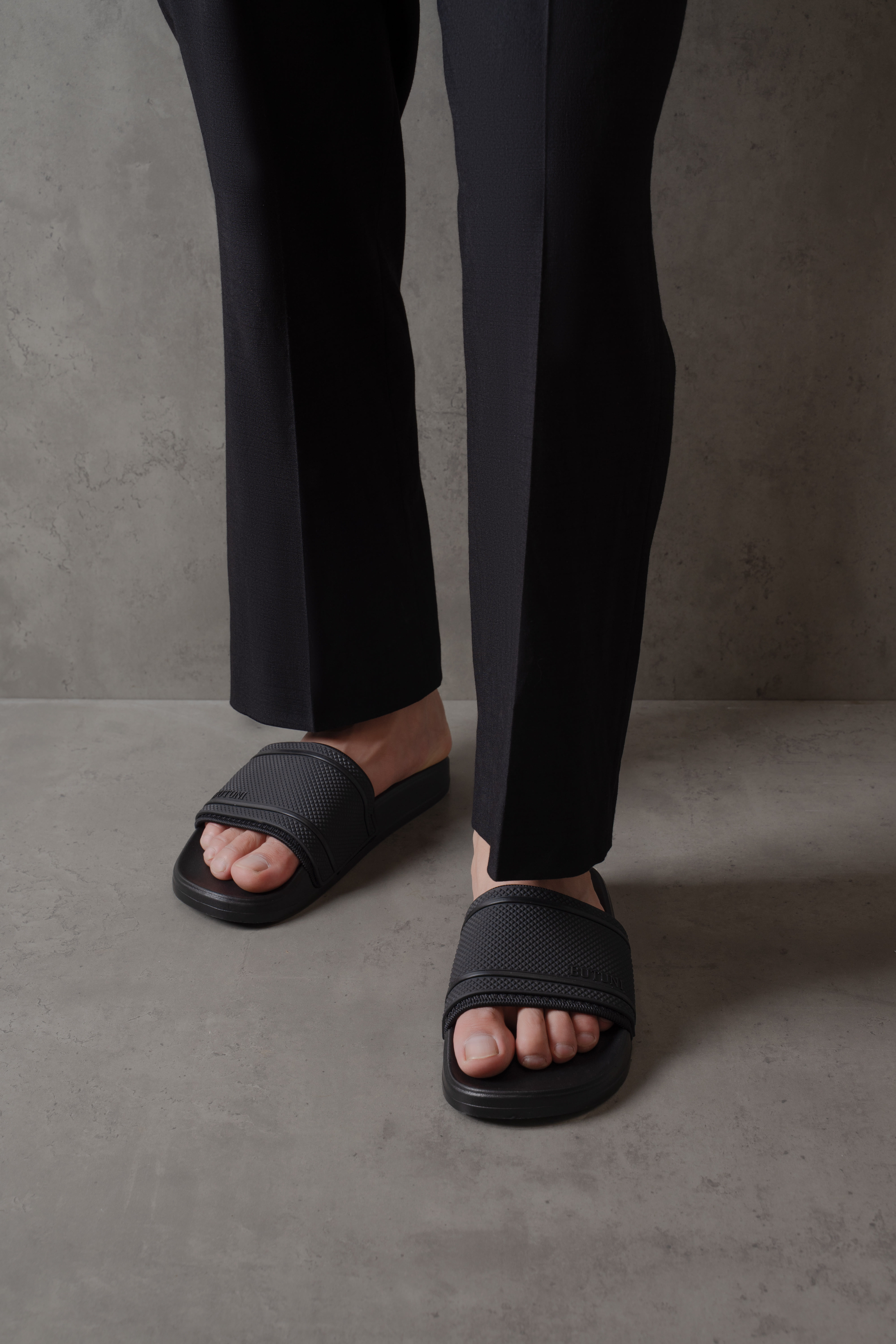Palermo Single Rubber Sliders - Black