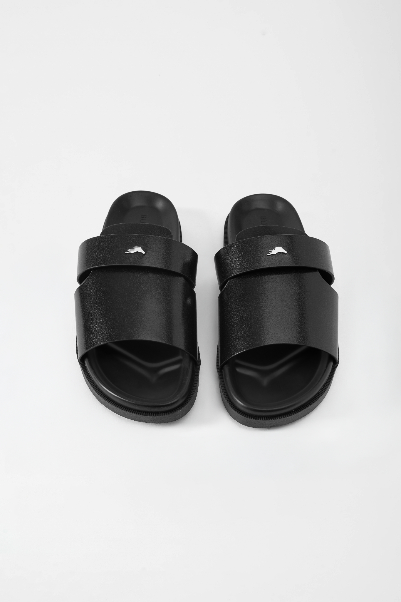 Tiber S Single Slippers - Black