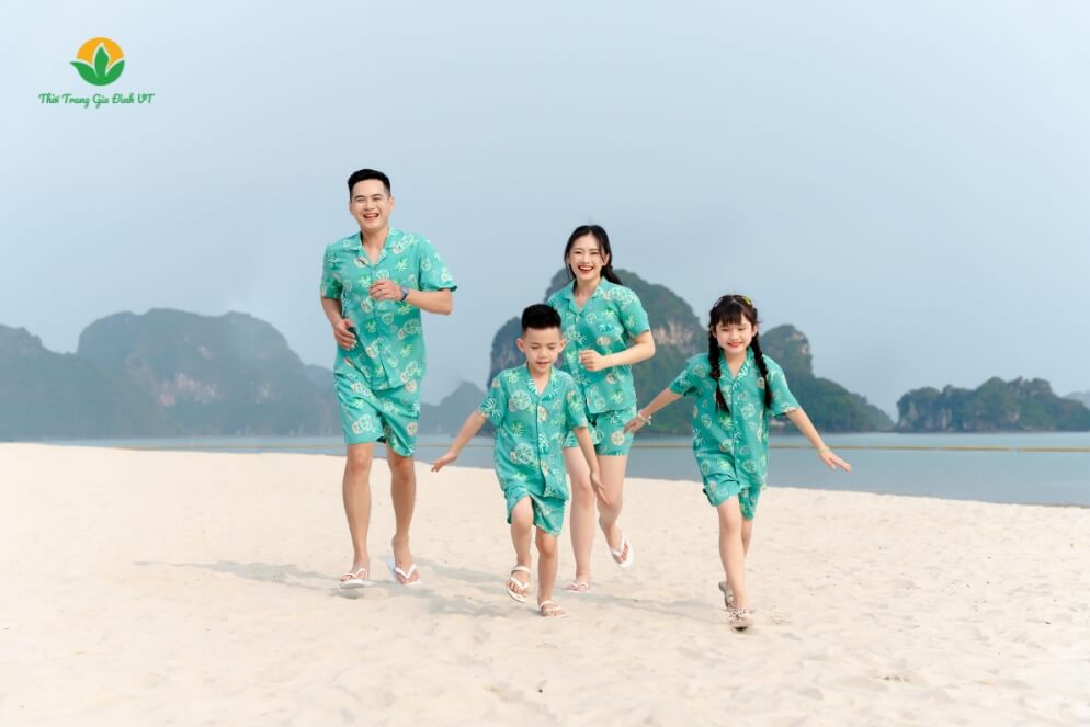 50+ Mẫu Đồ Bộ Gia Đình Đi Biển Đẹp, Mát Nhẹ Cho Kỳ Nghỉ Hè
