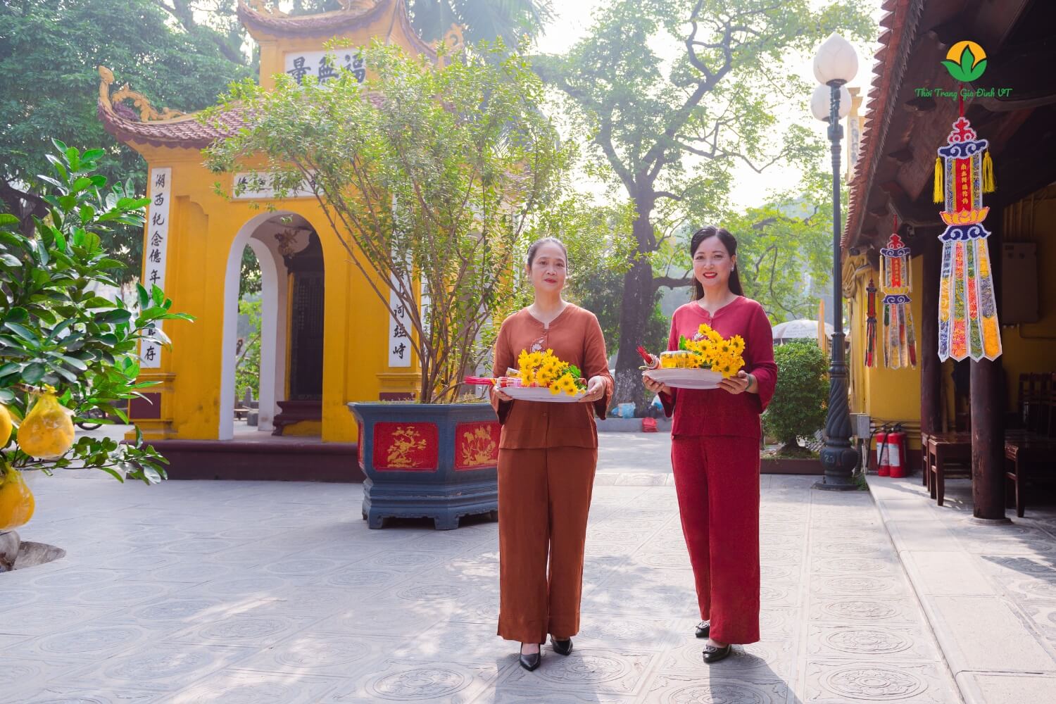 99+ Mẫu Đồ Bộ Đi Chùa Trung Niên Đẹp, Kín Đáo, Thanh Lịch