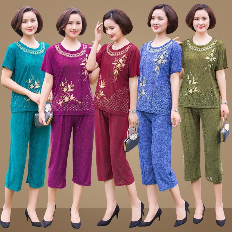 Bộ đồ đũi nữ trung niên: Thoải mái, tinh tế và tôn dáng