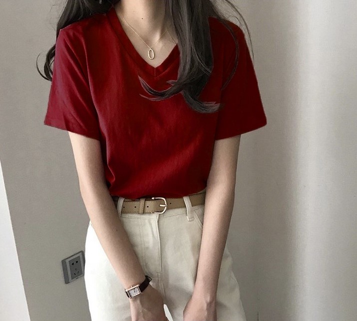 Da-ngam-nen-mac-ao-mau-gi-de-sang-da-noi-bat-va-tu-tin_da-ngam-nen-mac-ao-mau-gi-de-sang-da-2.jpg