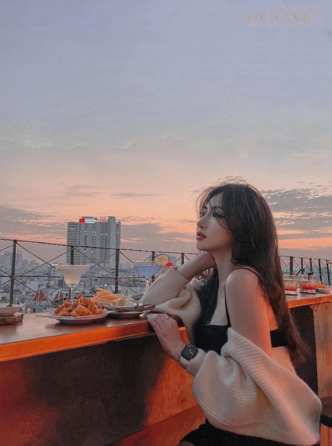 Di-cafe-mac-gi-Goi-y-25-mau-trang-phuc-chuan-gu-phong-cach_di-cafe-mac-gi-3.jpg