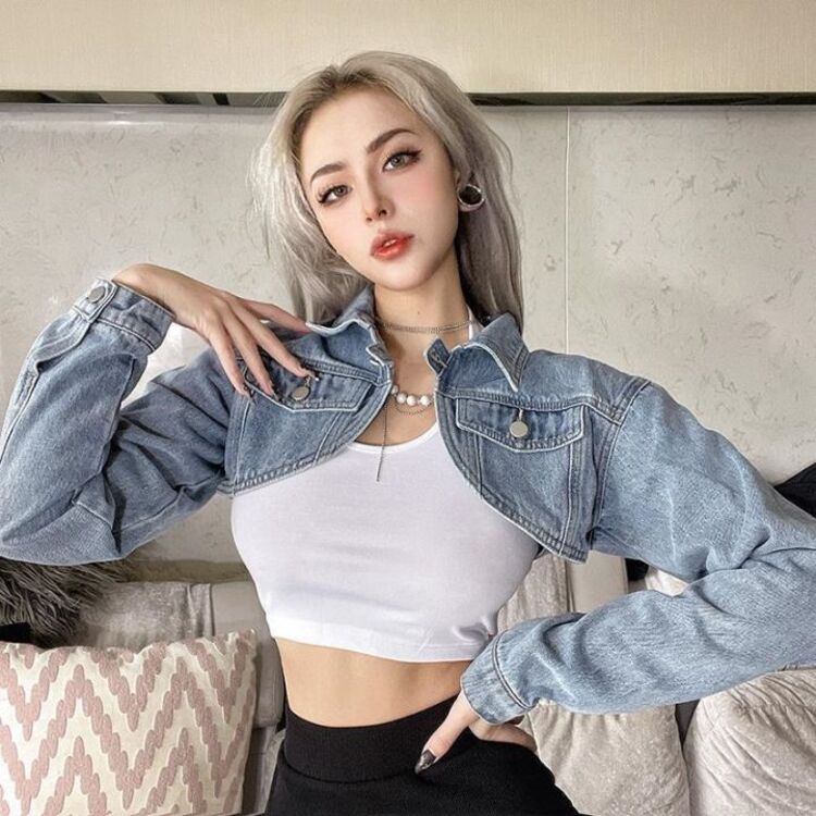 Phoi-do-voi-ao-khoac-croptop-nu-dep-tre-trung-de-ung-dung_phoi-do-voi-ao-khoac-croptop-nu-8.jpg