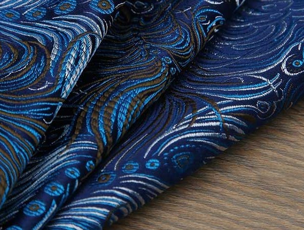 Vai-Jacquard-la-gi-Uu-diem-amp-Ung-dung-noi-bat_vai-jacquard-3.jpg