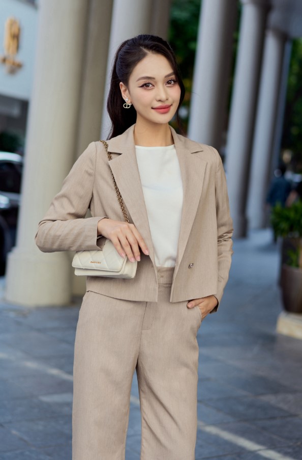 15-Cach-Phoi-Do-Cho-Phu-Nu-Tuoi-45-Mac-Gi-Dep-Sang-Trong-5.jpg