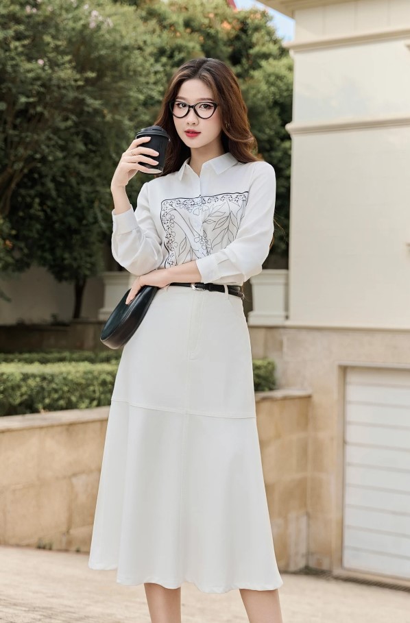15-Cach-Phoi-Do-Voi-Chan-Vay-Trang-Dai-Chuan-Gu-Ban-Nen-Biet-1.jpg