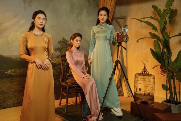 Ao-dai-truyen-thong-nguon-goc-chat-lieu-va-cac-mau-dep-nhat-7.jpg