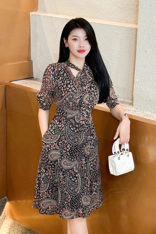 Thoi-trang-trung-nien-U50-mac-gi-20-cach-phoi-do-vua-sang-vua-ton-dang.jpg