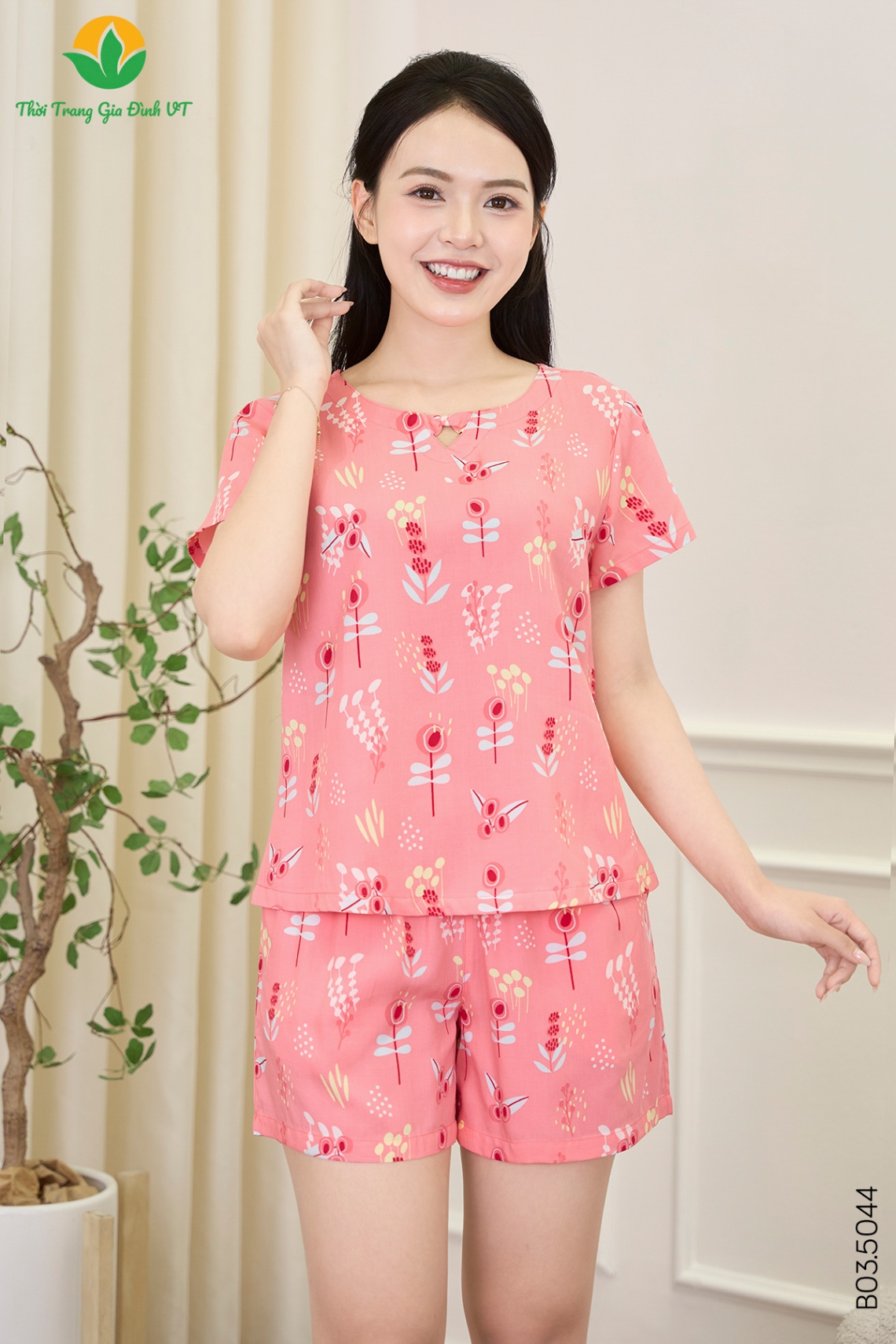 B03.5044. Bộ lanh nữ quần đùi áo cộc tay