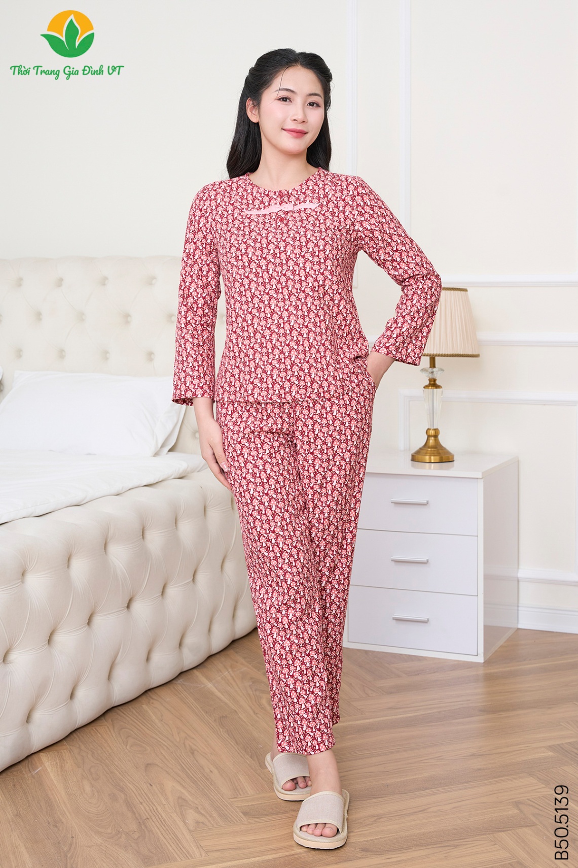 B50.5139.Bộ W QDADT CH - M - Đỏ