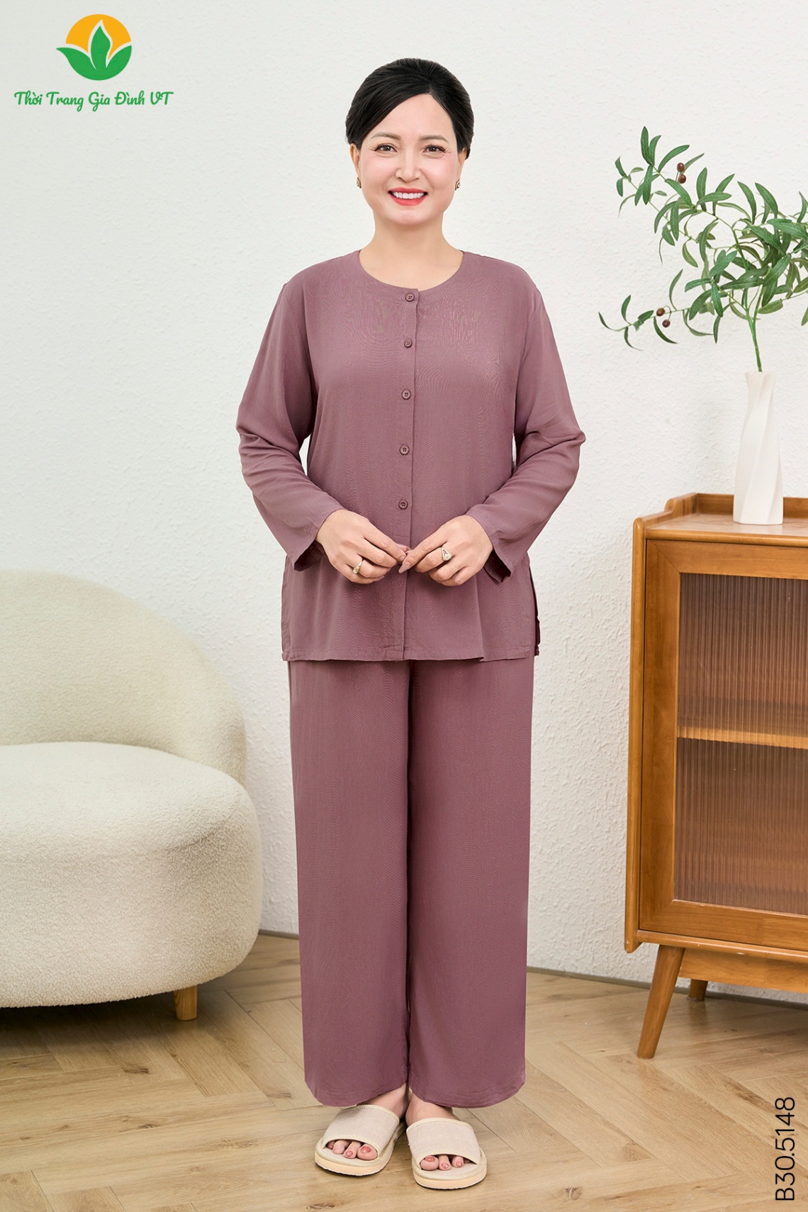 B30.5148. Bộ lanh trung niên quần dài áo dài tay