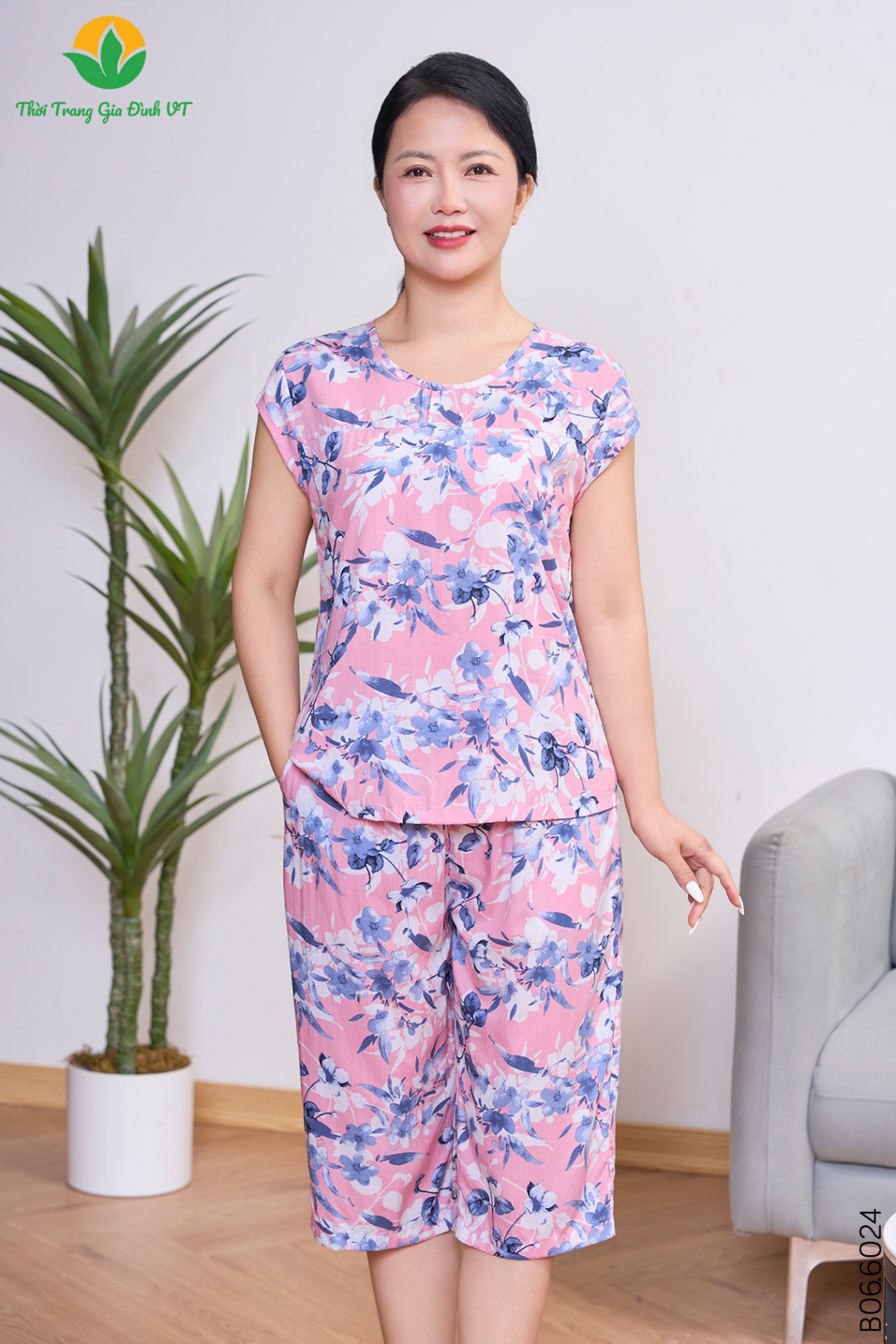 B06.6024. Bộ lanh trung niên quần lửng áo cộc tay