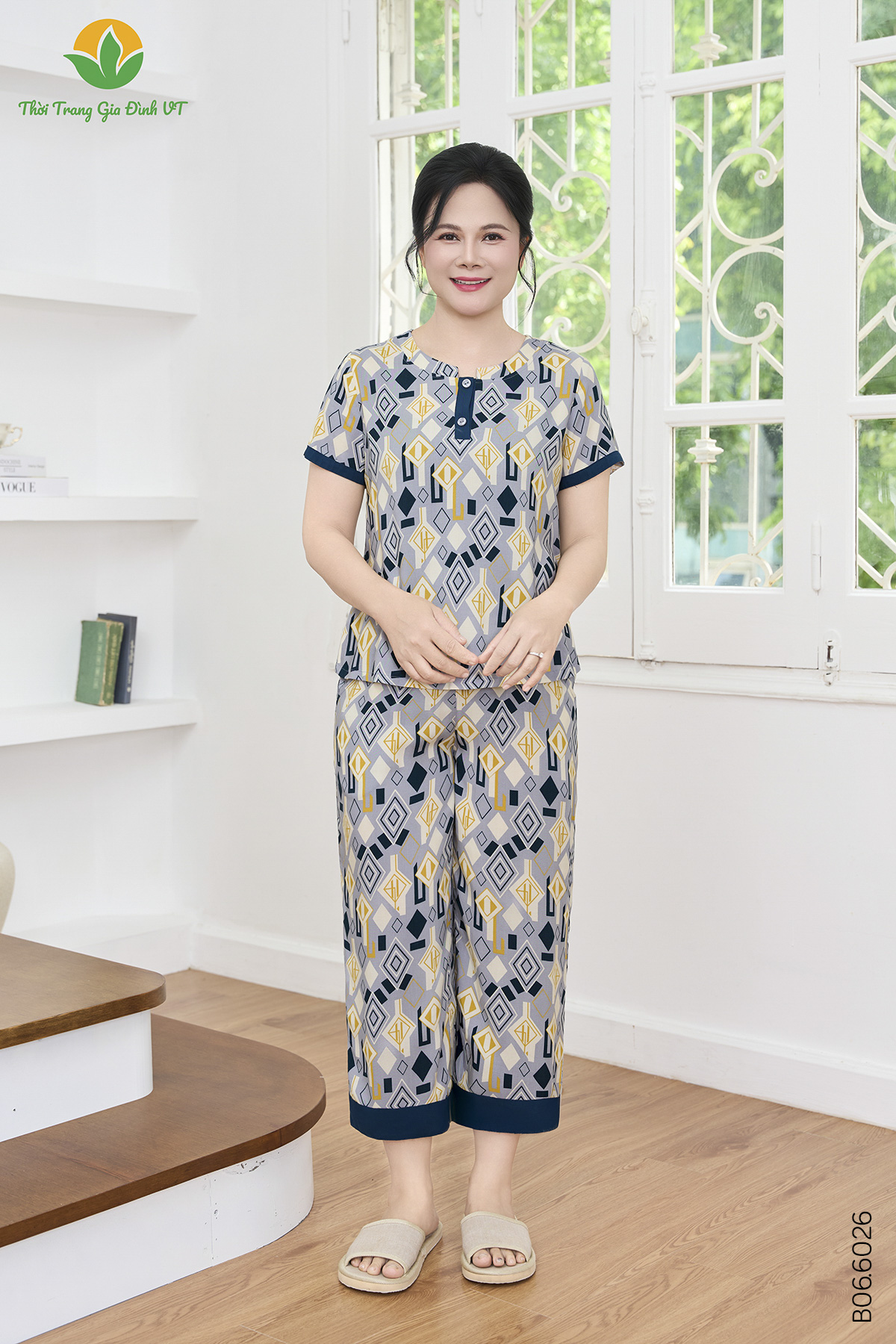 B06.6026. Bộ lanh trung niên quần áo cộc tay