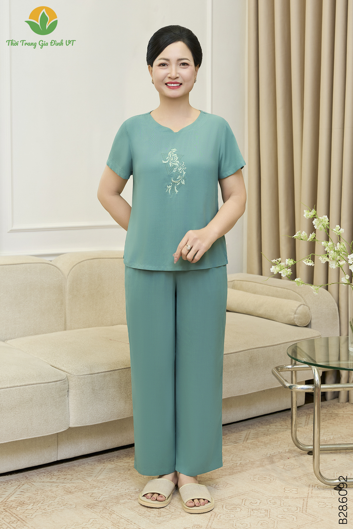 B28.6092. Bộ lanh trung niên quần dài áo cộc tay