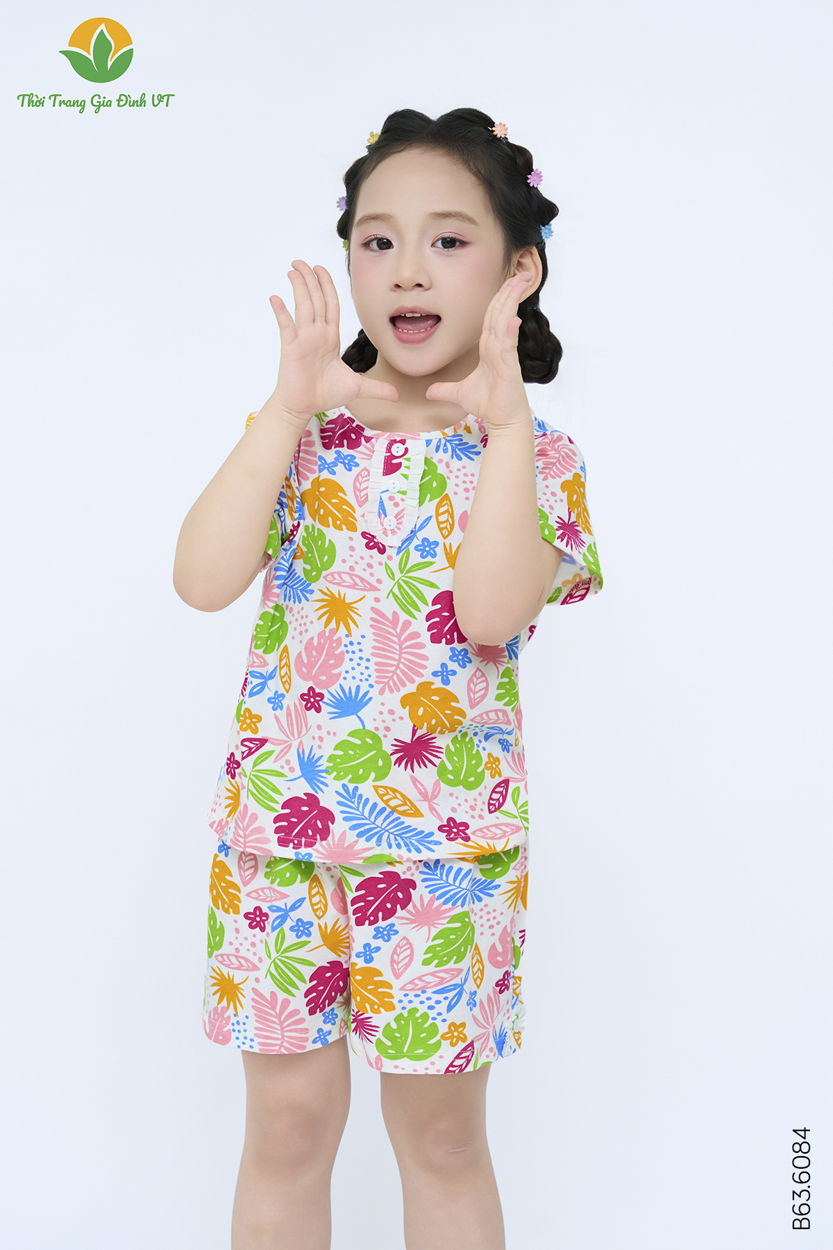 B63.6084. Bộ G QĐACT DH - 10-11 - Hoa màu sắc