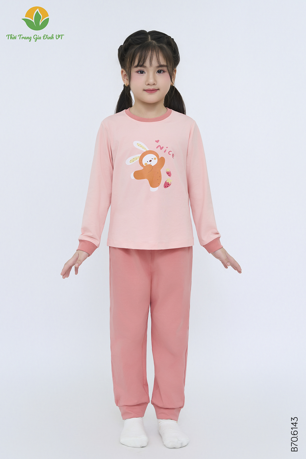 B70.6143. Bộ cotton dệt kim bé gái quần dài áo dài tay