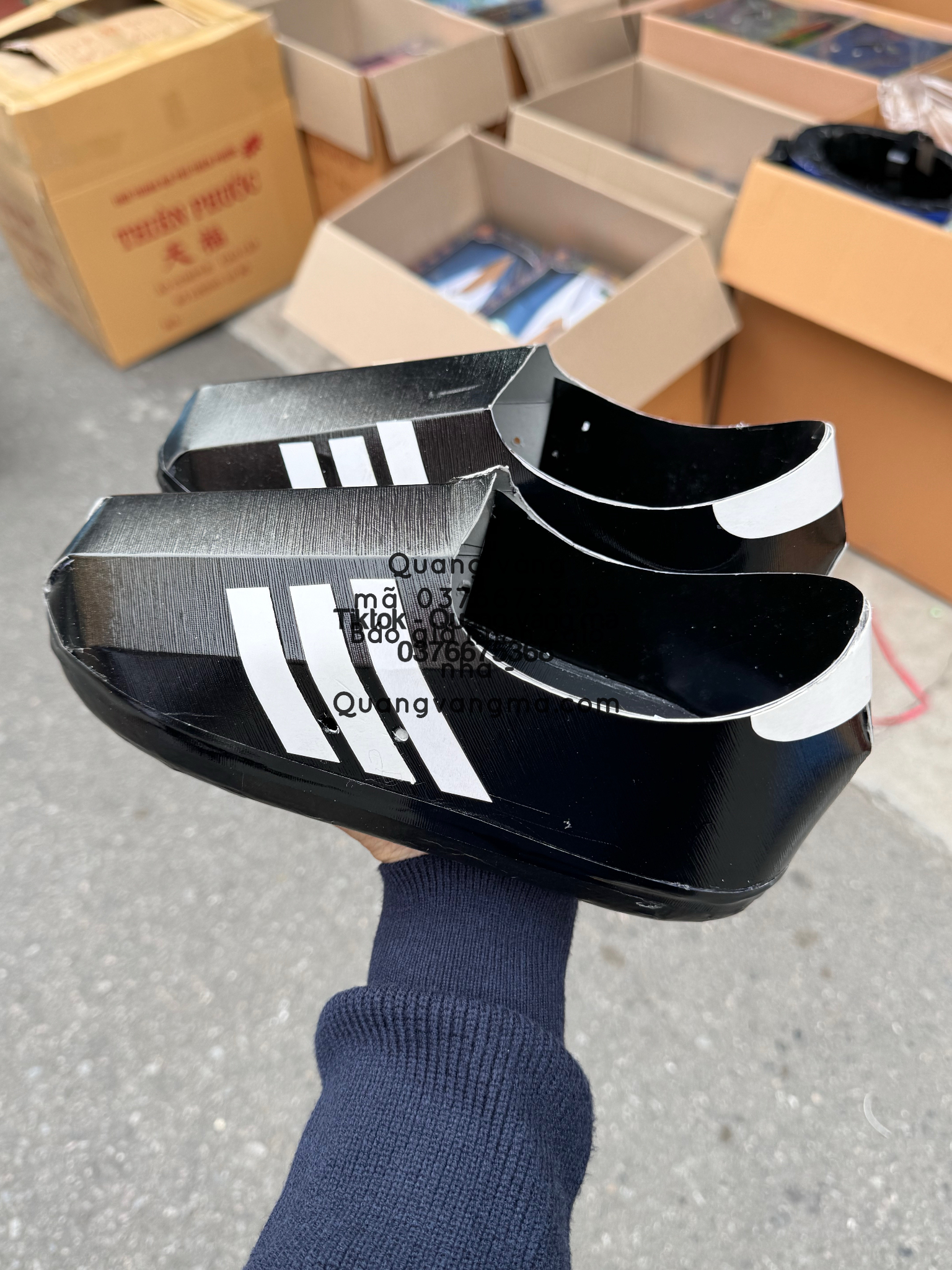 +Adidas Foam Super Star