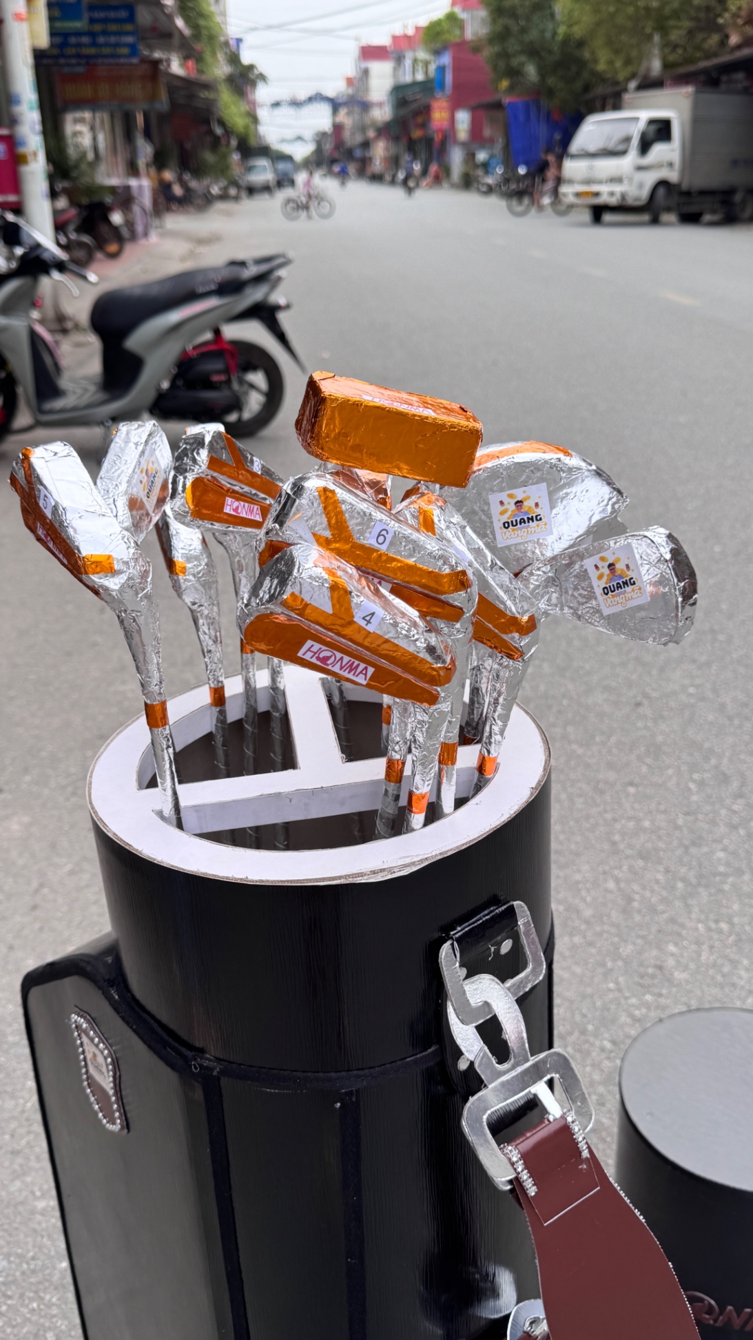 bộ golf 1 tỉ cái xe 28 tỉ rollsroyce