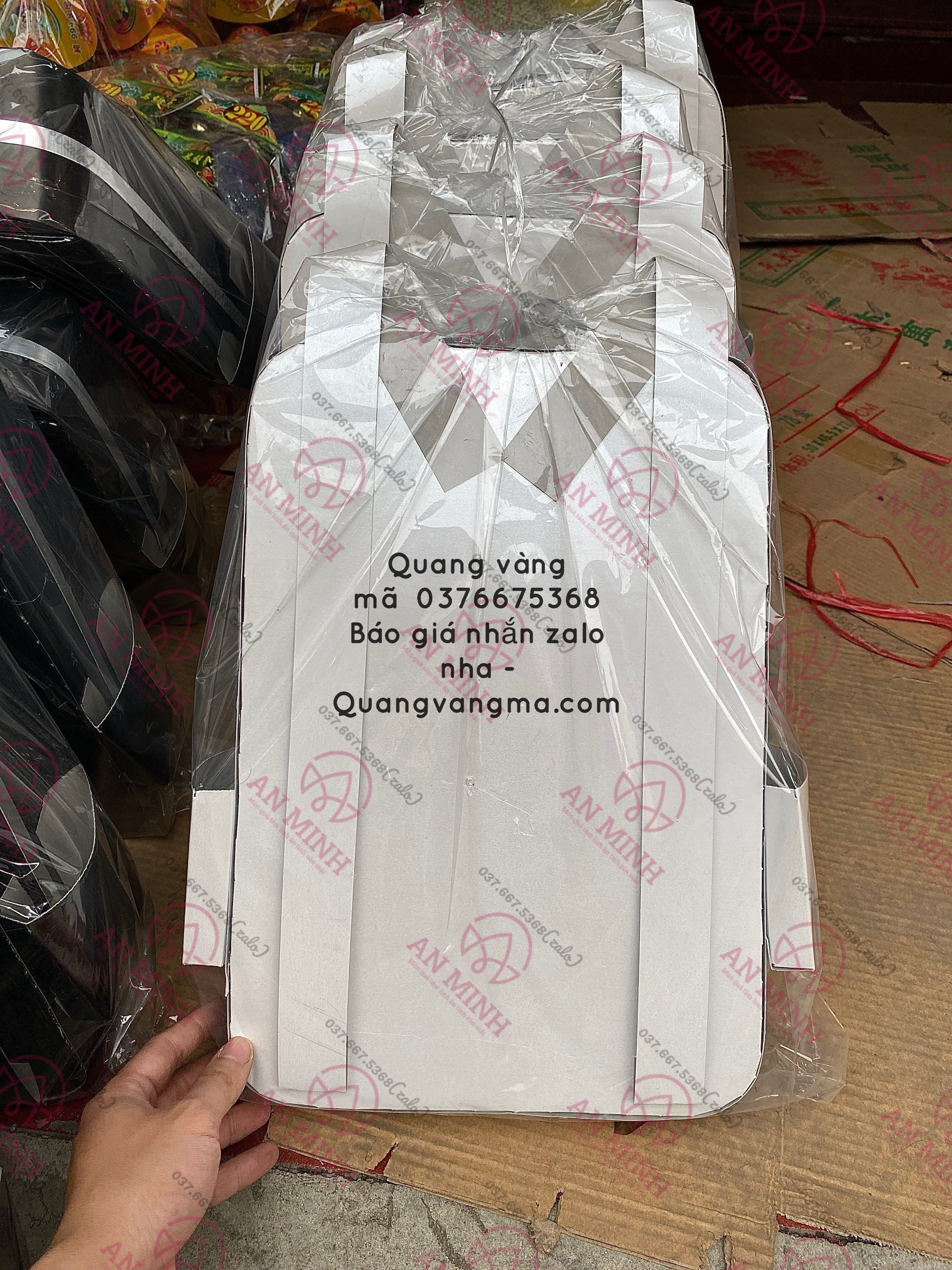 Balo guci đen trắng