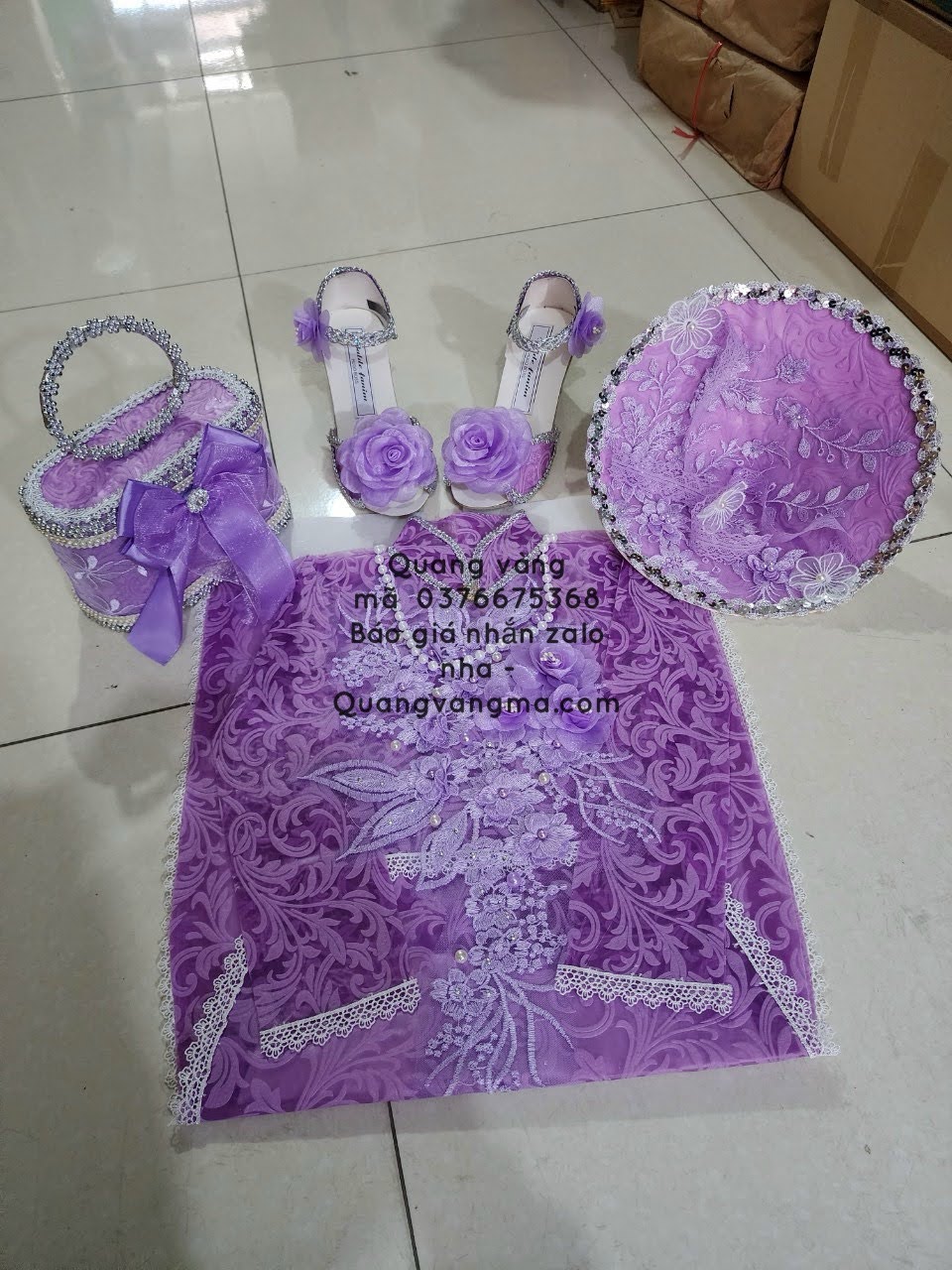 Bộ cô đủ màu : nón áo túi trang sức