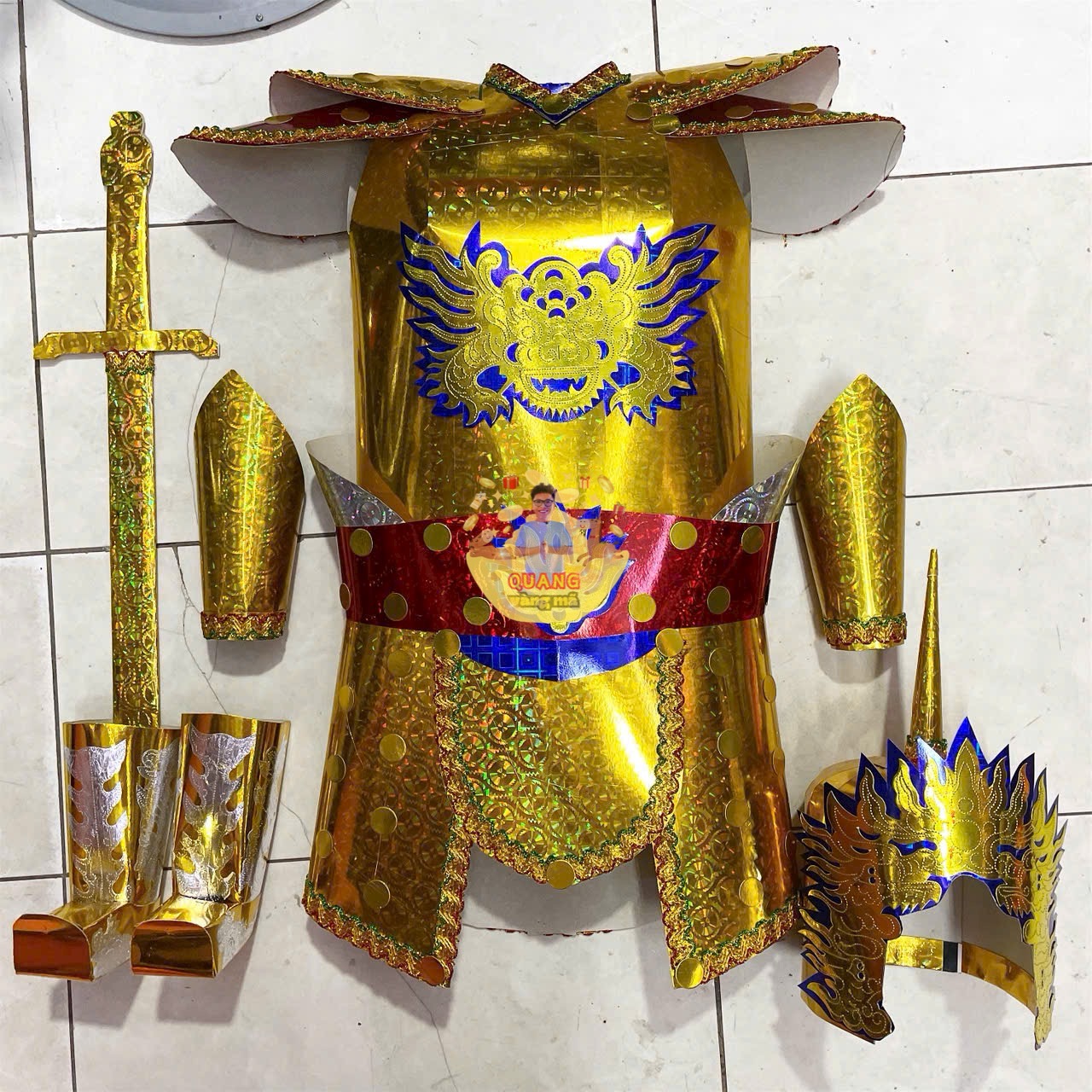 Bộ giáp to