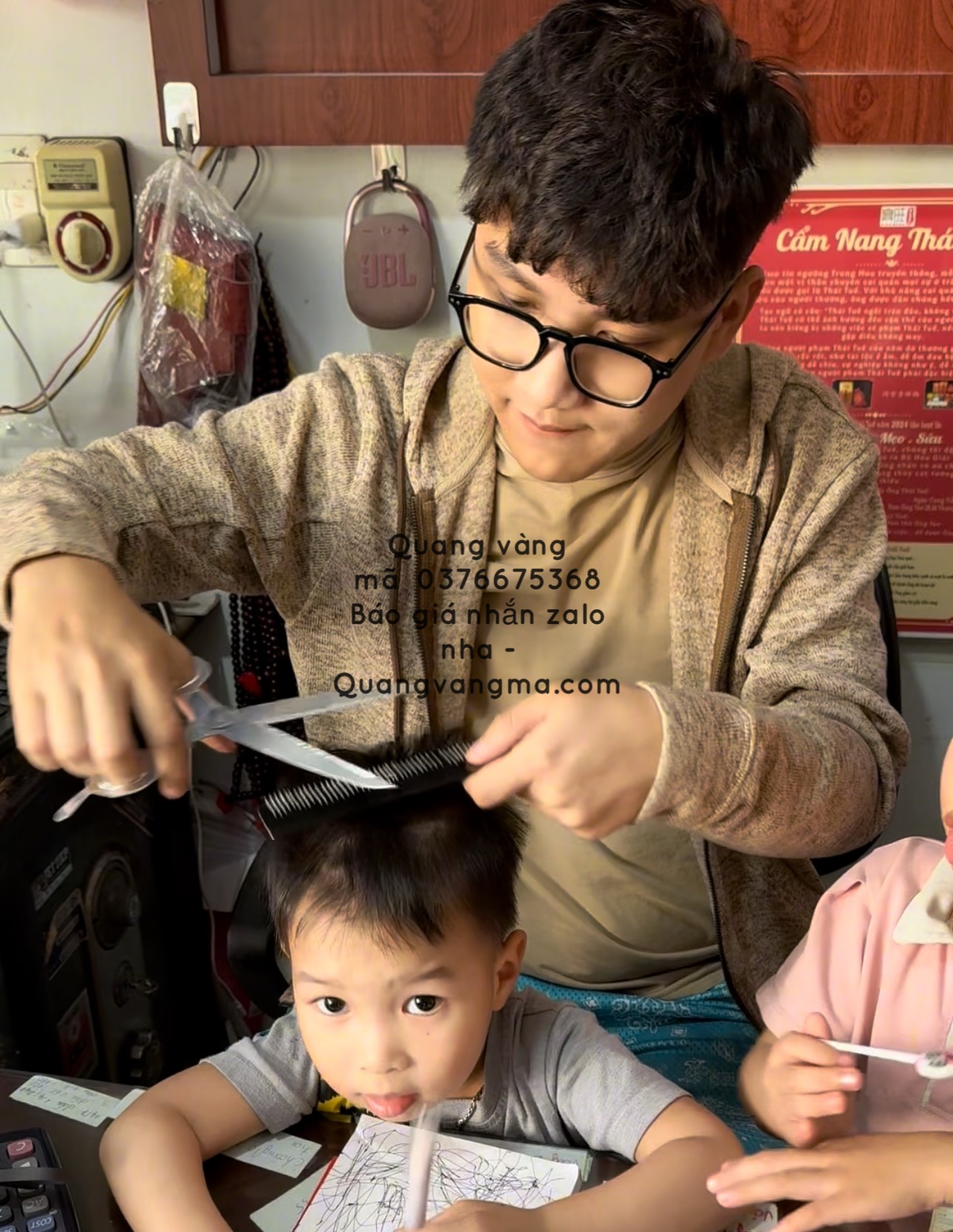 Bộ lược kéo cắt tóc