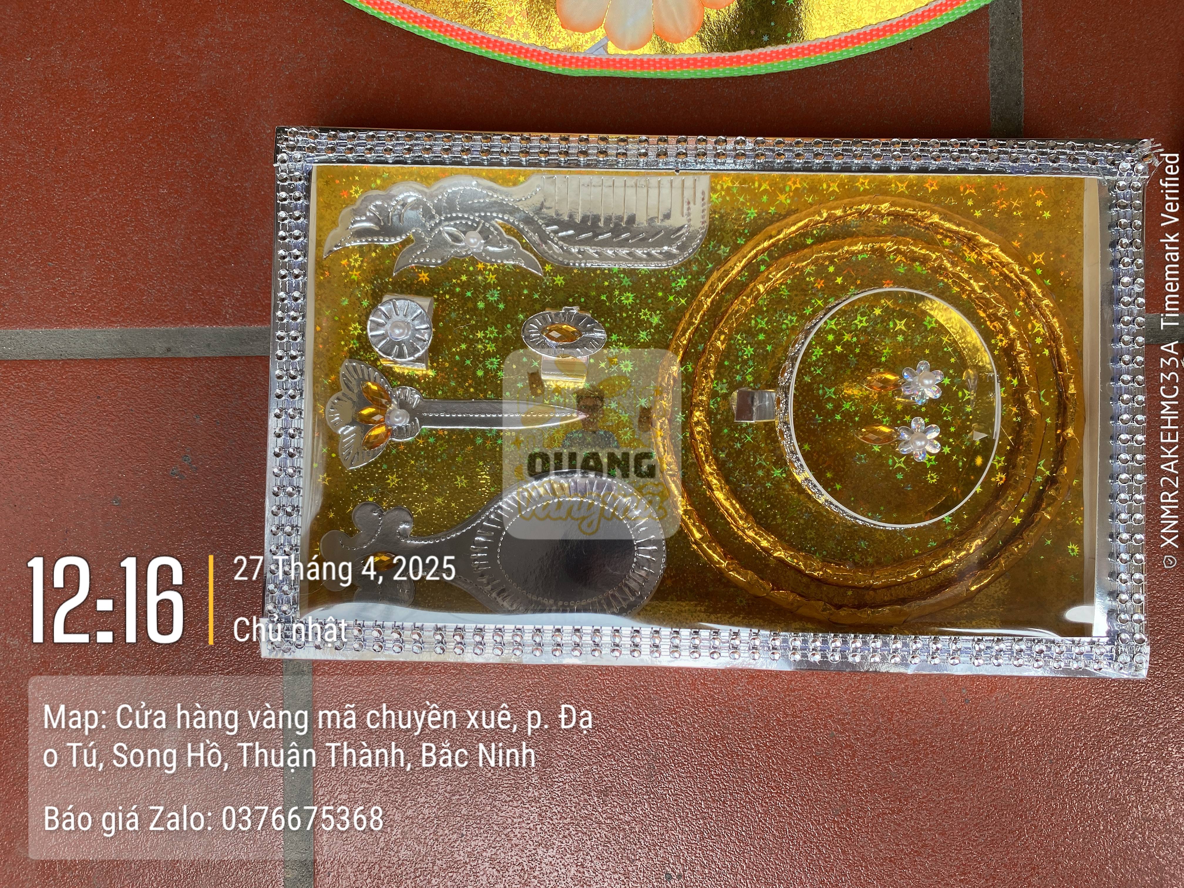 Bộ mẫu vàng
