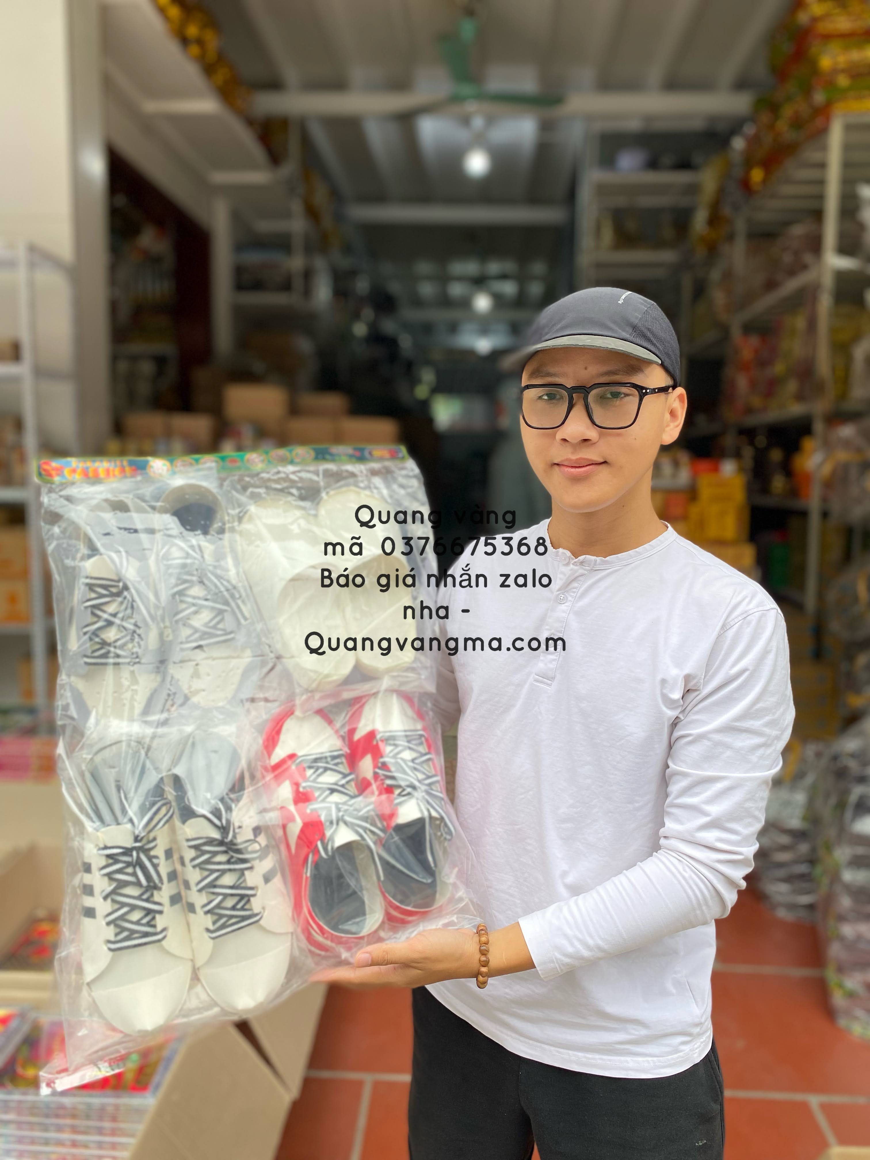 CÁC LOẠI GIẦY DÉP THIẾT KẾ RIÊNG