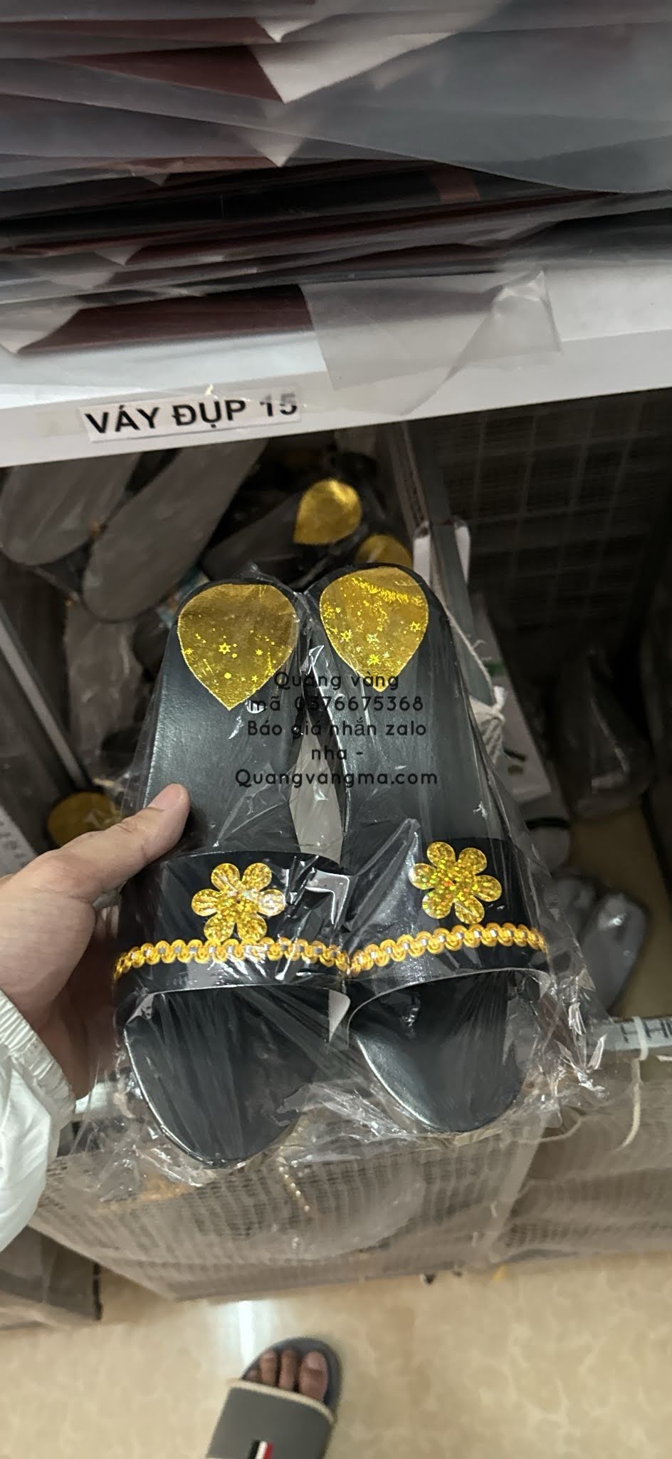 Các mẫu giầy dép nhà làm