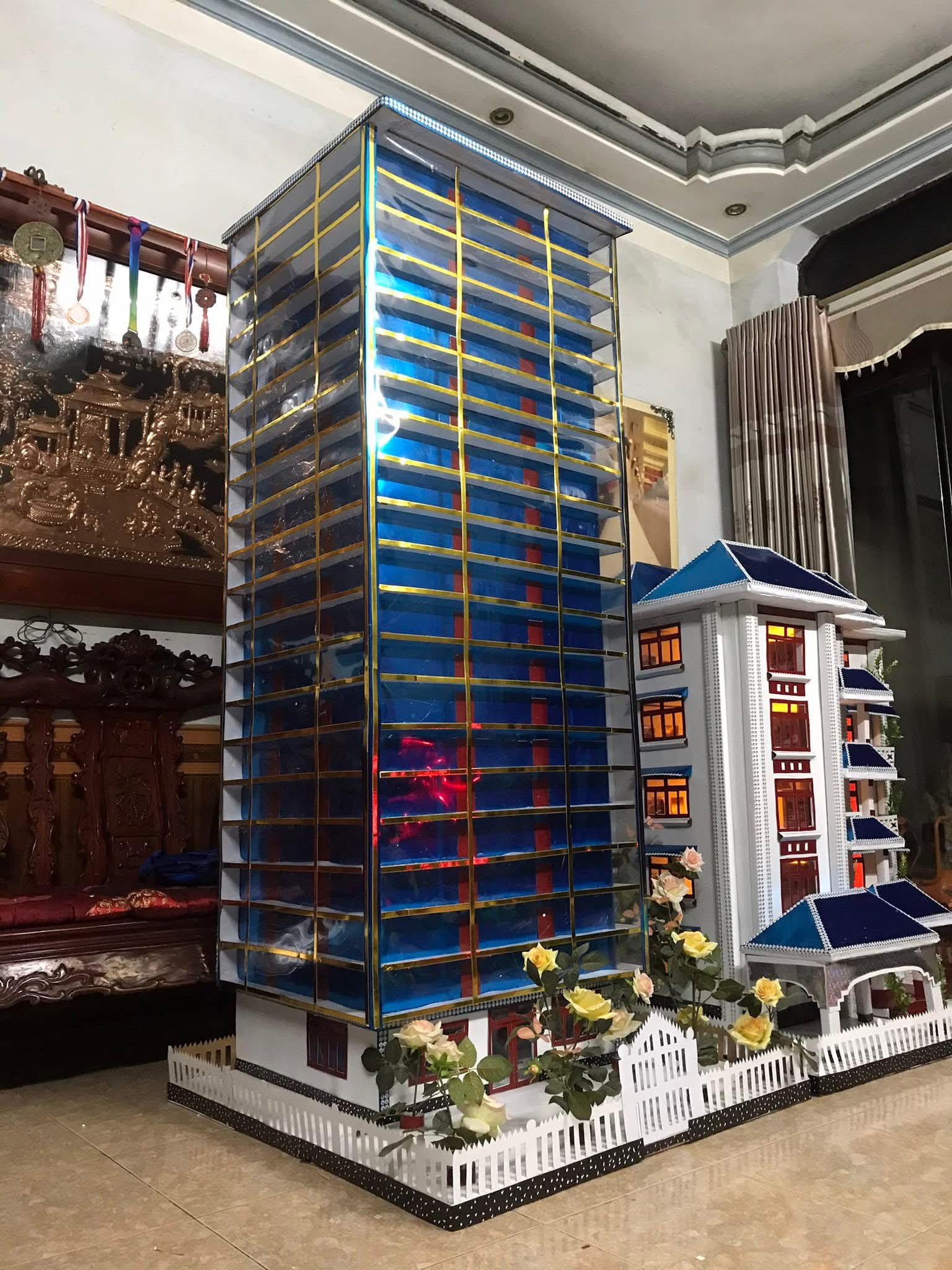Chung cư kính