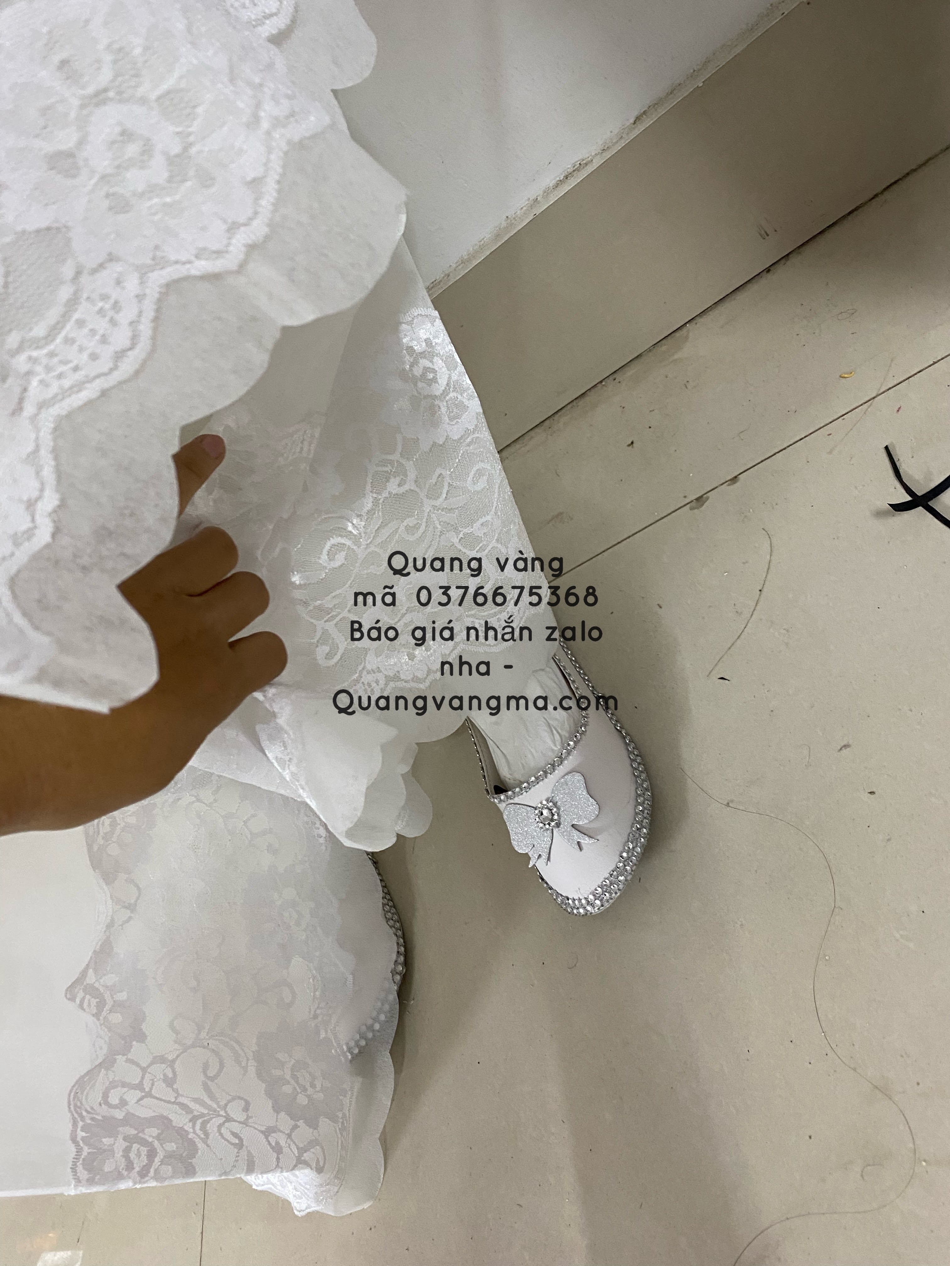 Cô dâu chú rể sịn
