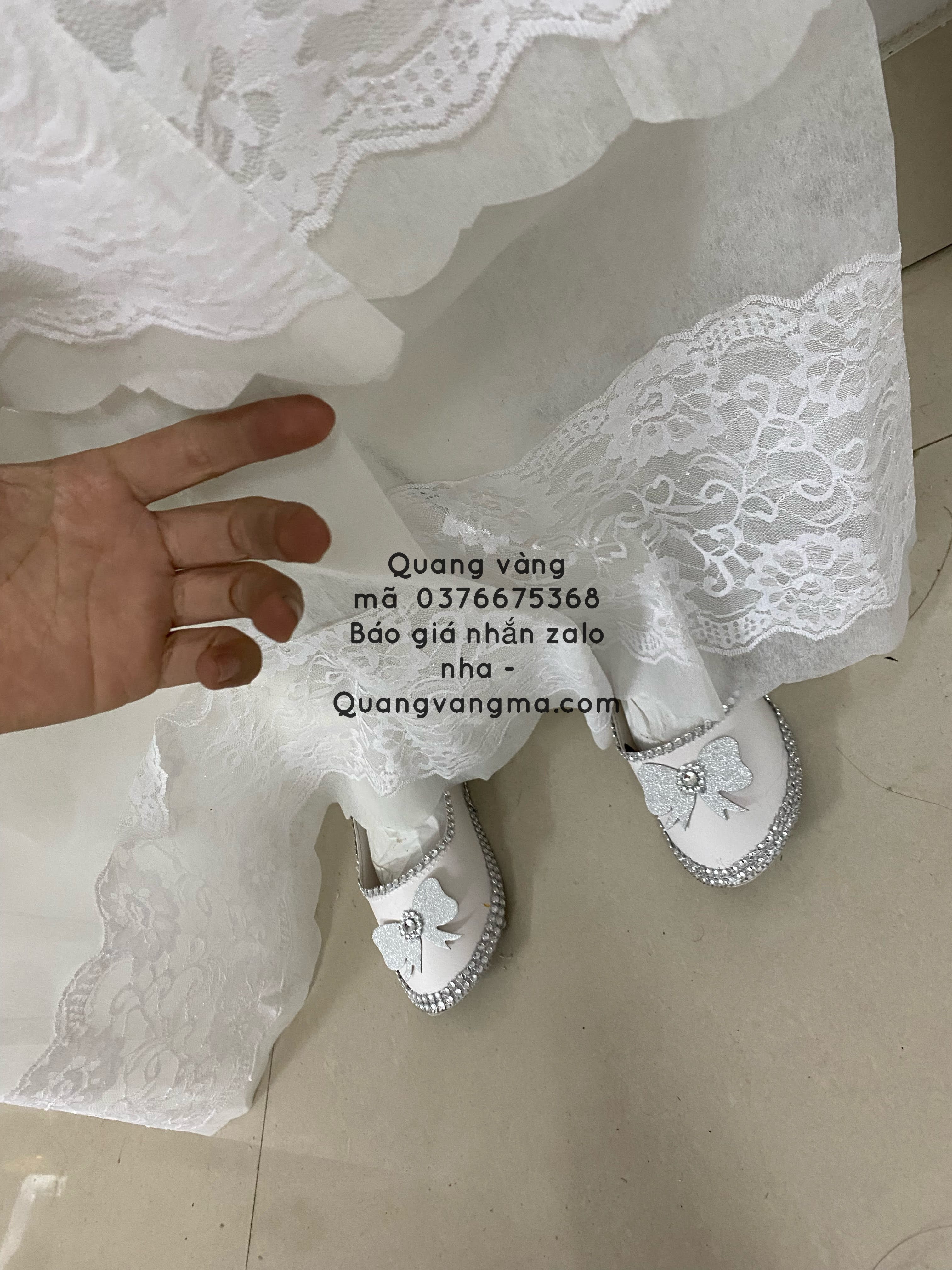 Cô dâu chú rể sịn