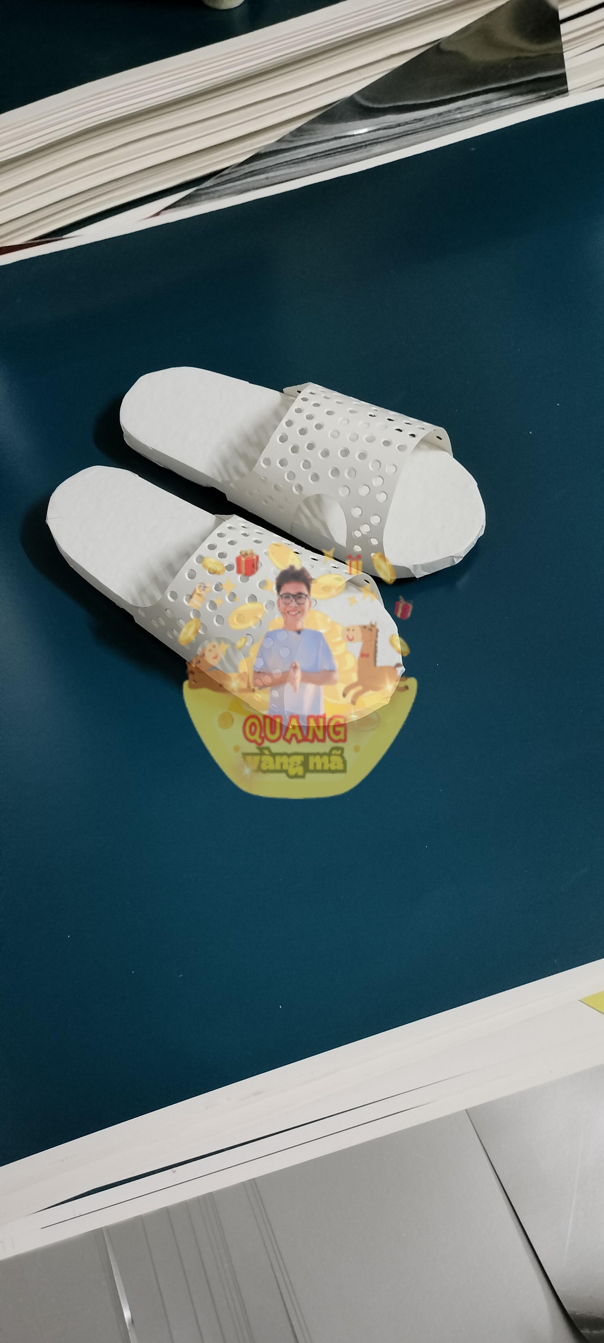 Dép tổ ong