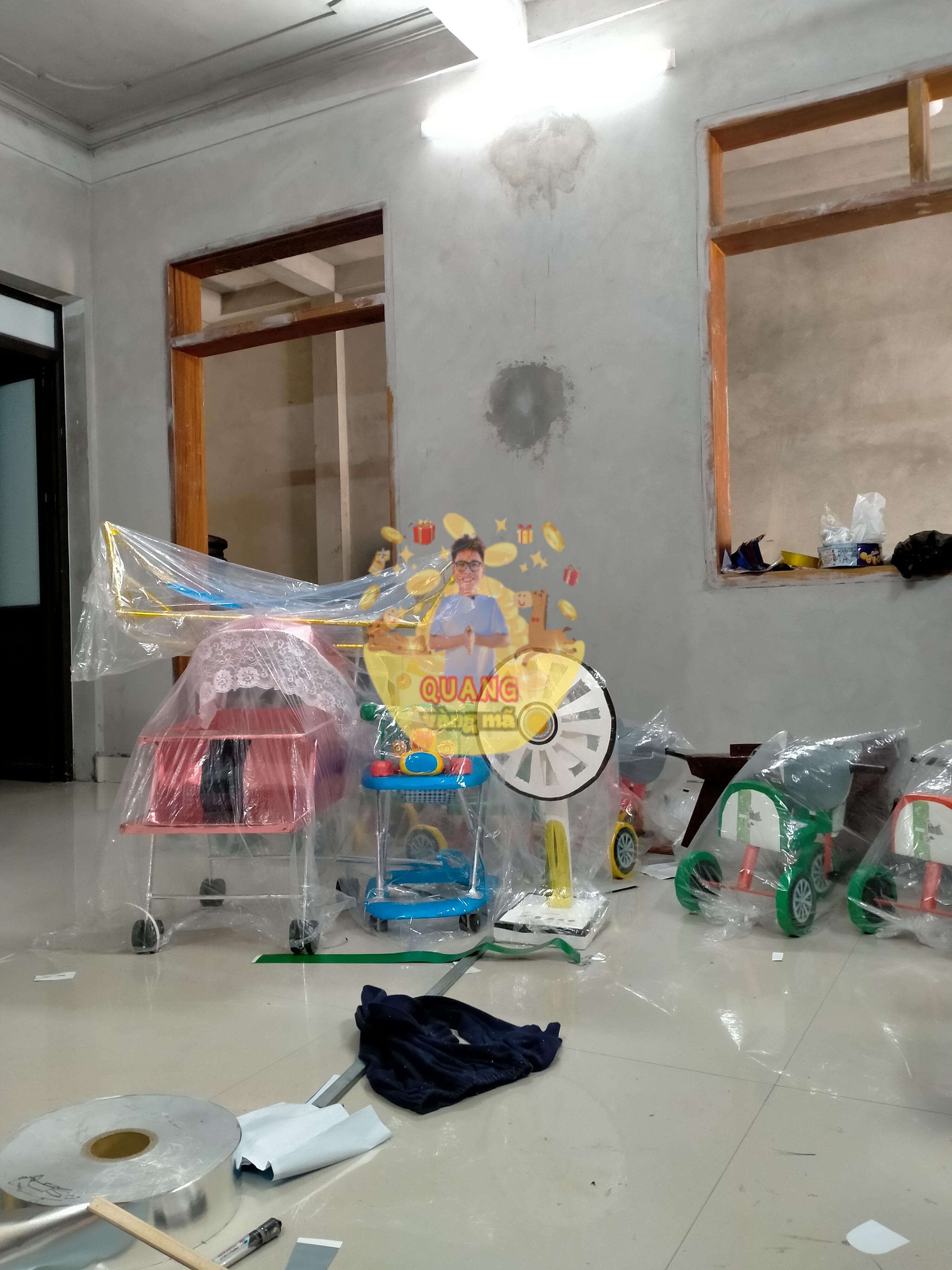 Đồ chơi cho em bé nam