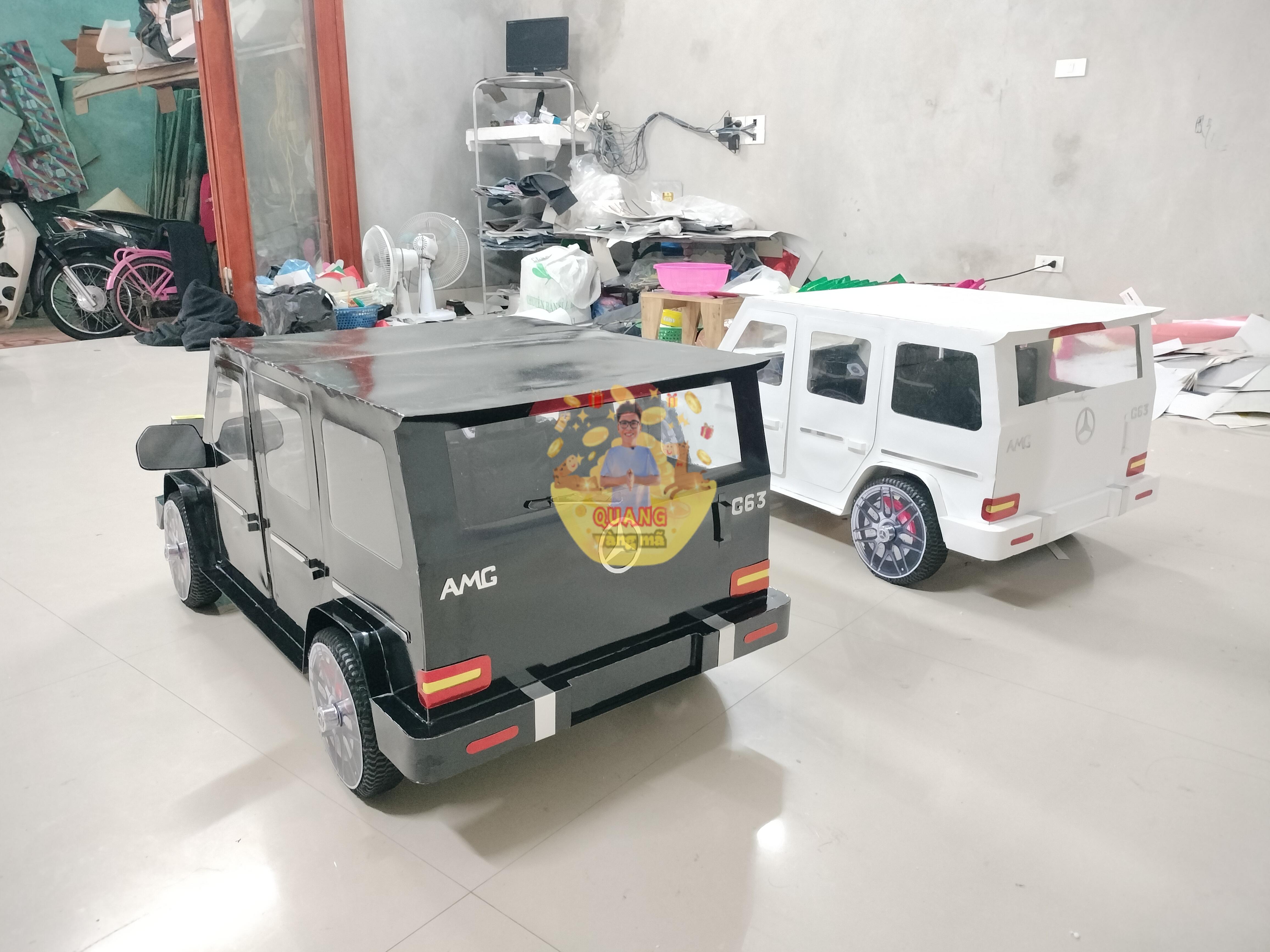 G63 trắng đen